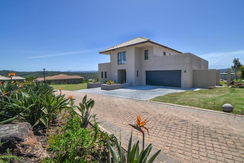 Hill House Plettenbergbay view 2