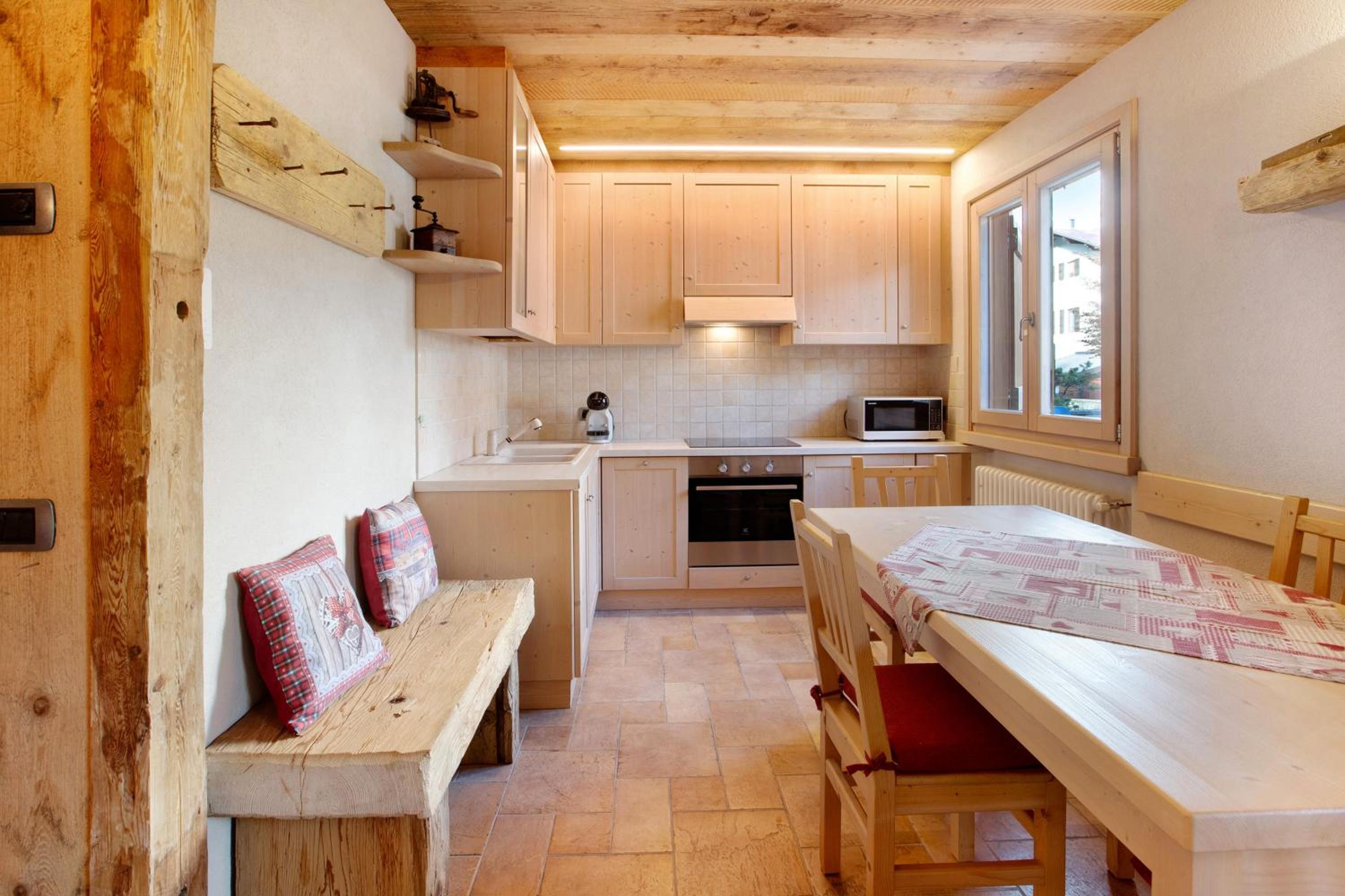 Casa Clus Bormio apartments 1 view 2