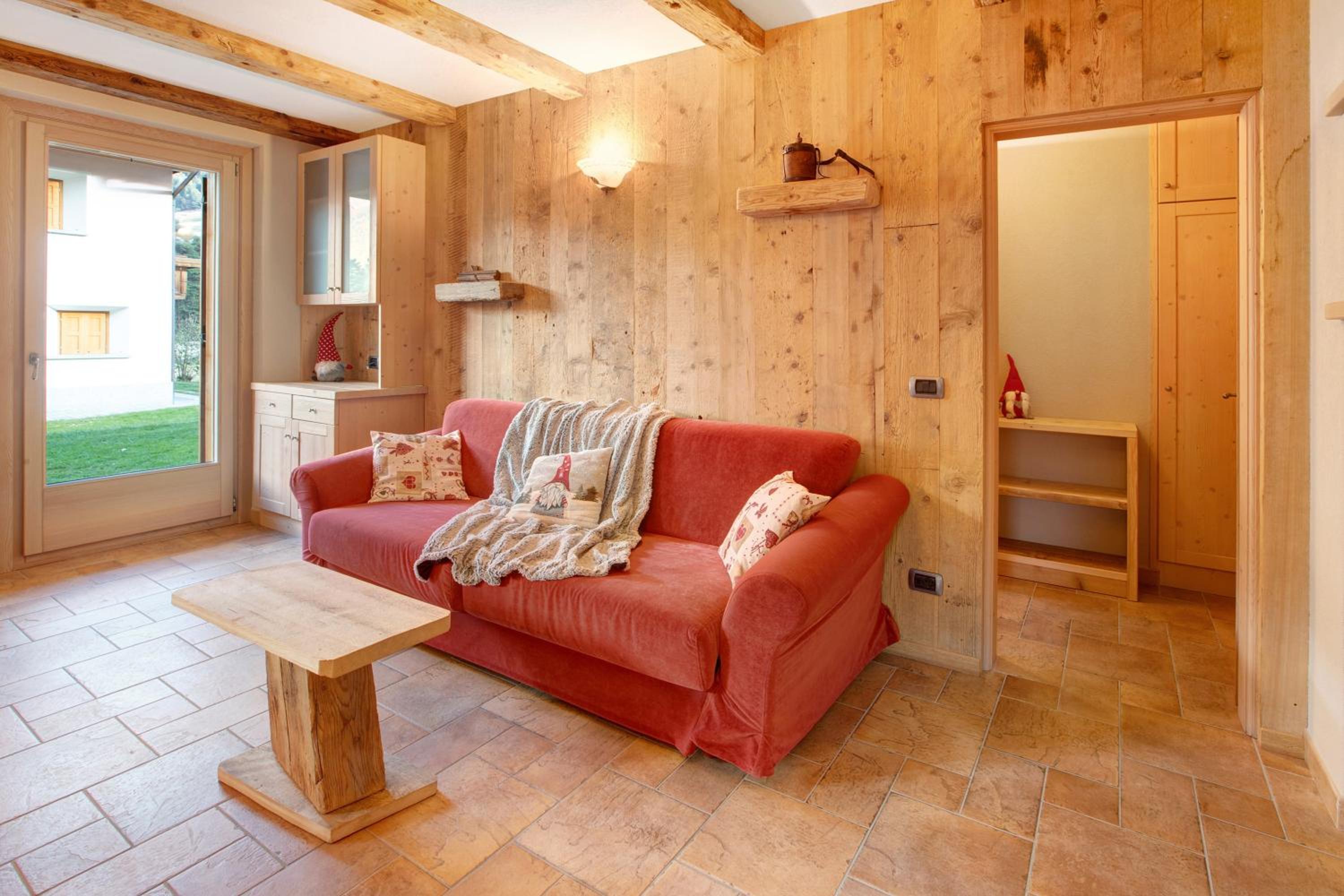 Casa Clus Bormio apartments 1 view 4