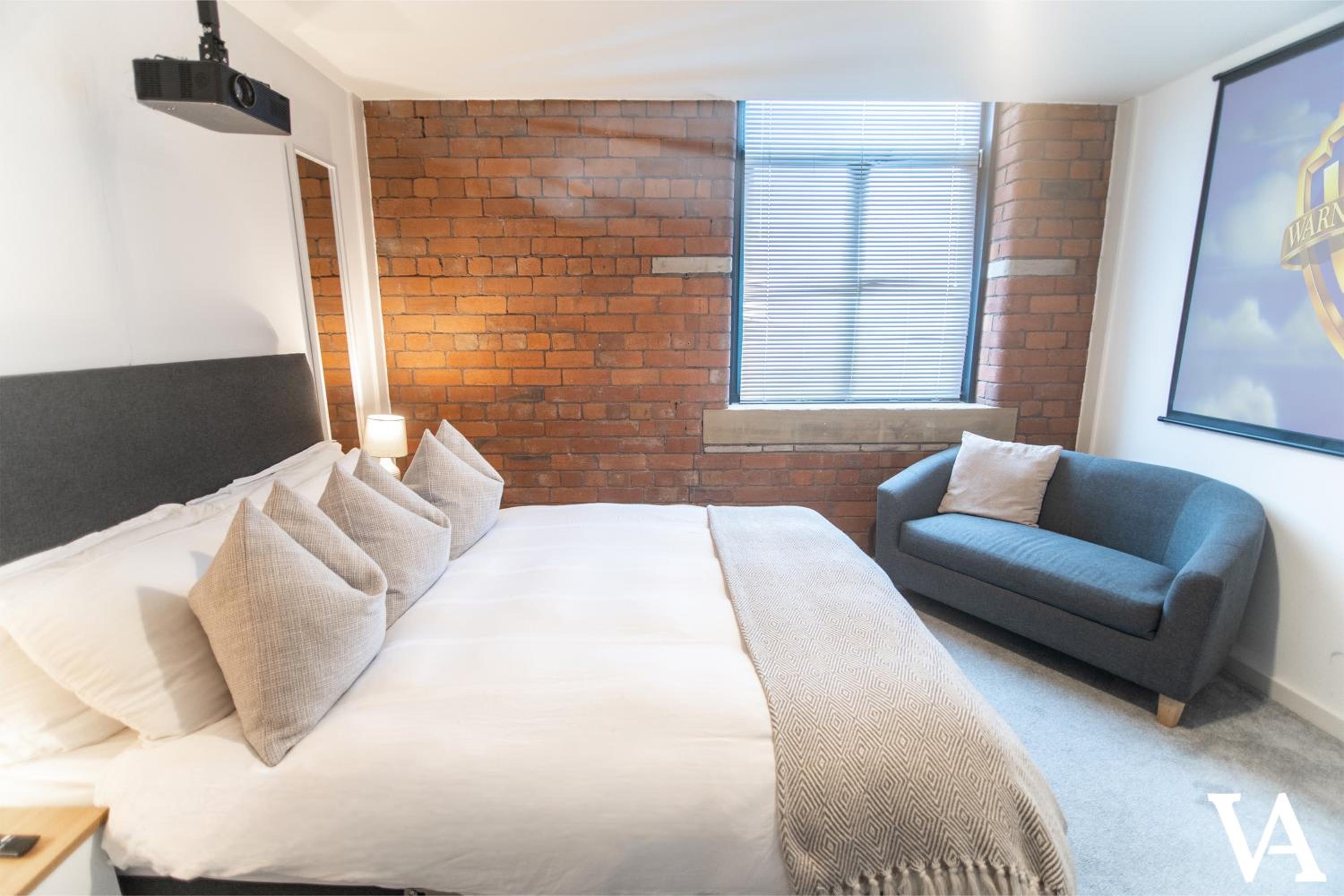 Velvet Apartments - Conditioning House view 3