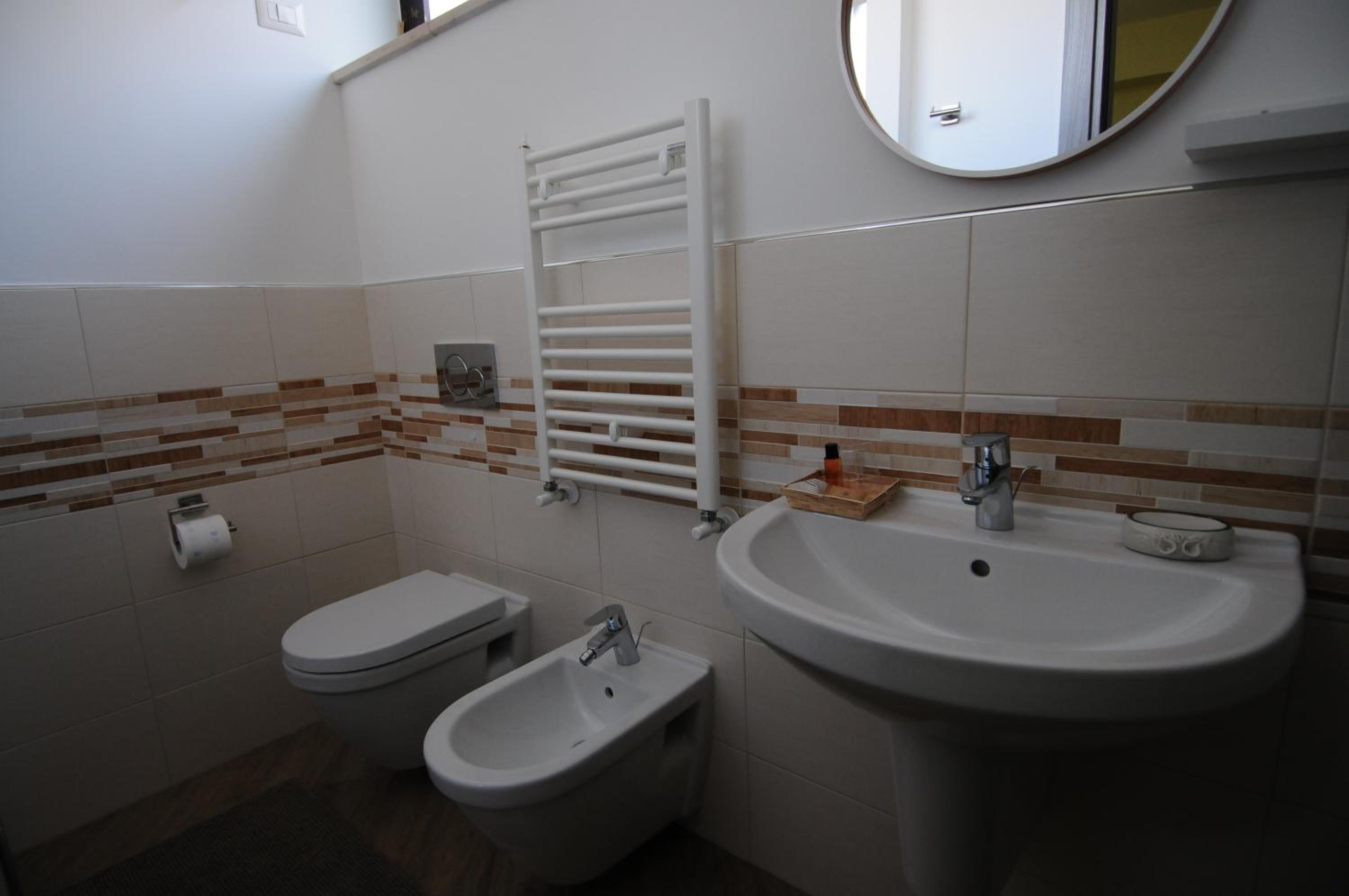 Photo 37