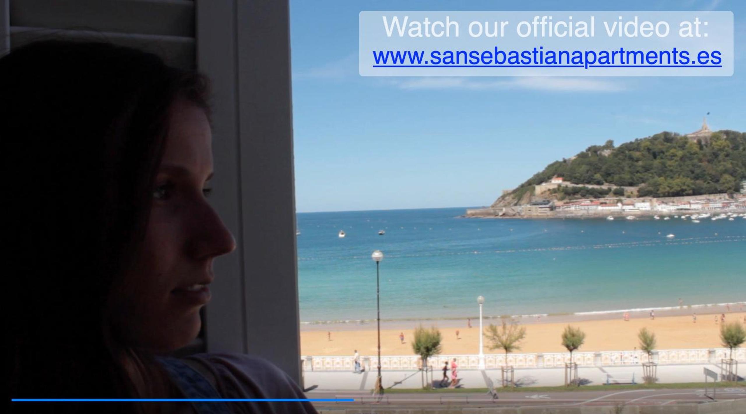 SEAFRONT LUXURY STUDIO - by www,SanSebastianApartments,es view 3