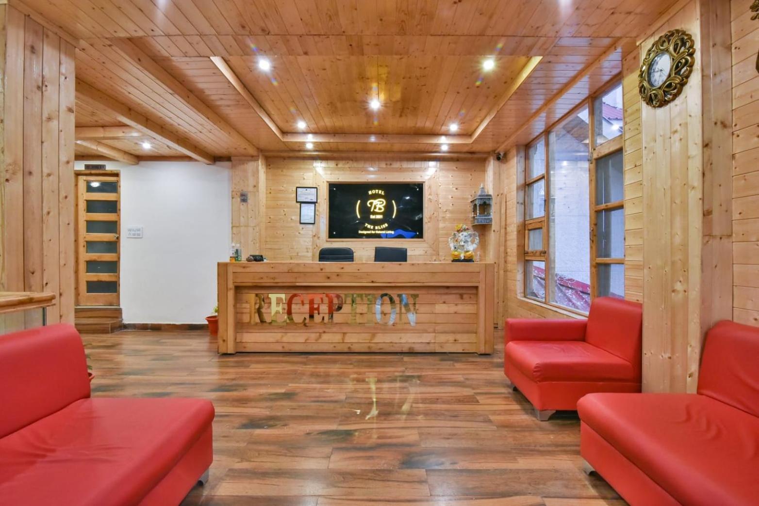 The Bliss Cottage Manali Luxury Apartment and villa view 2