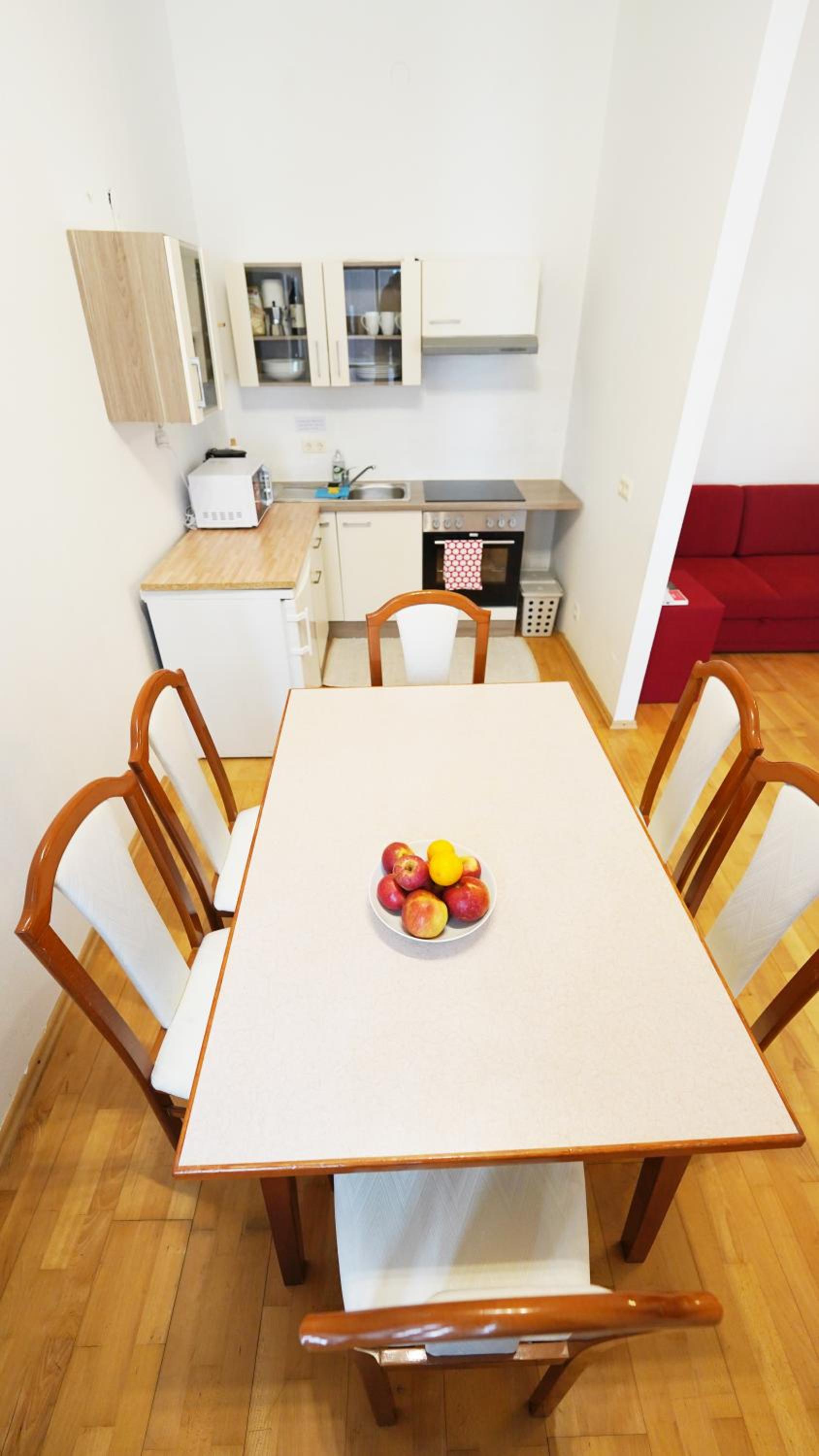 CozyNite Premium Apartment Hernals 1
