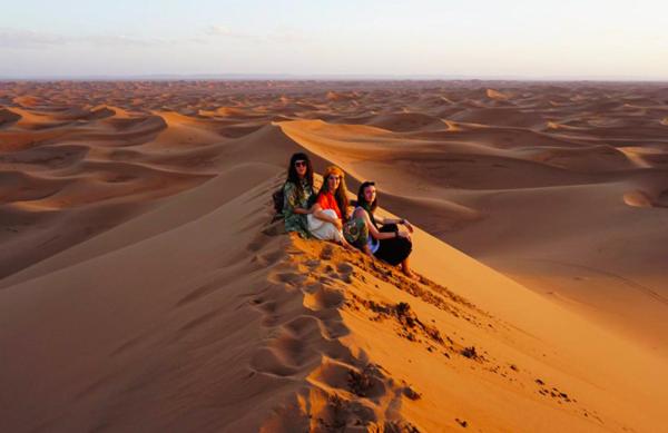 Erg Chigaga Regency Camp