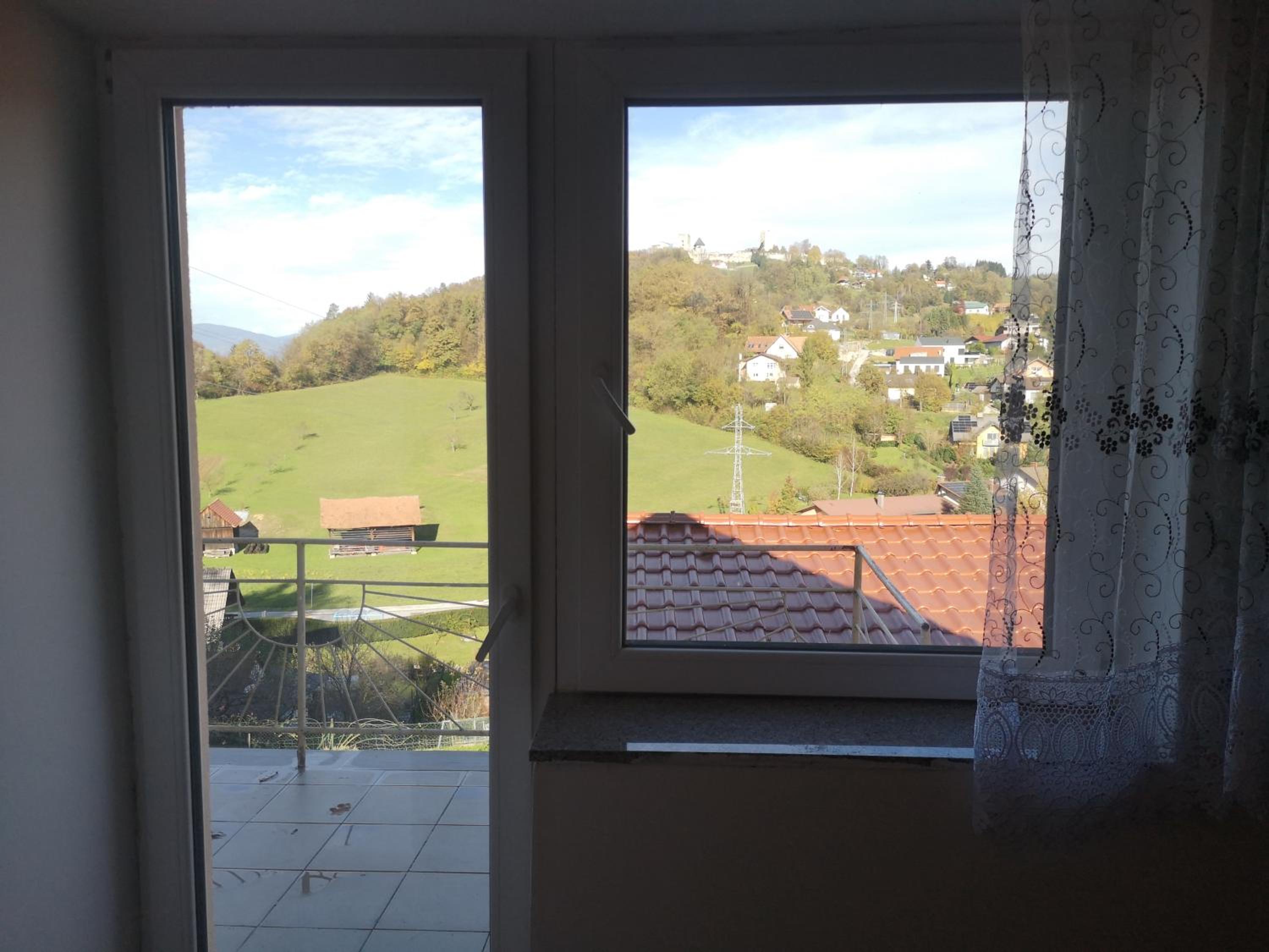 Small house in Celje view 3