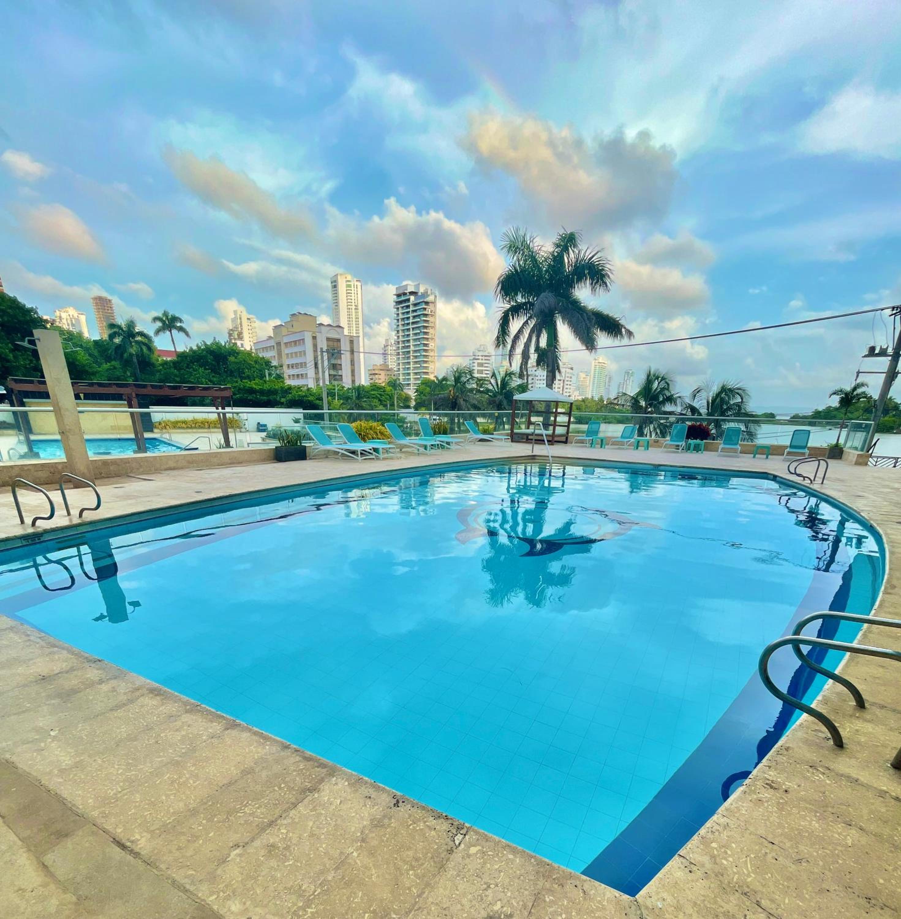 Excelentes Apartamentos Frente Al Mar