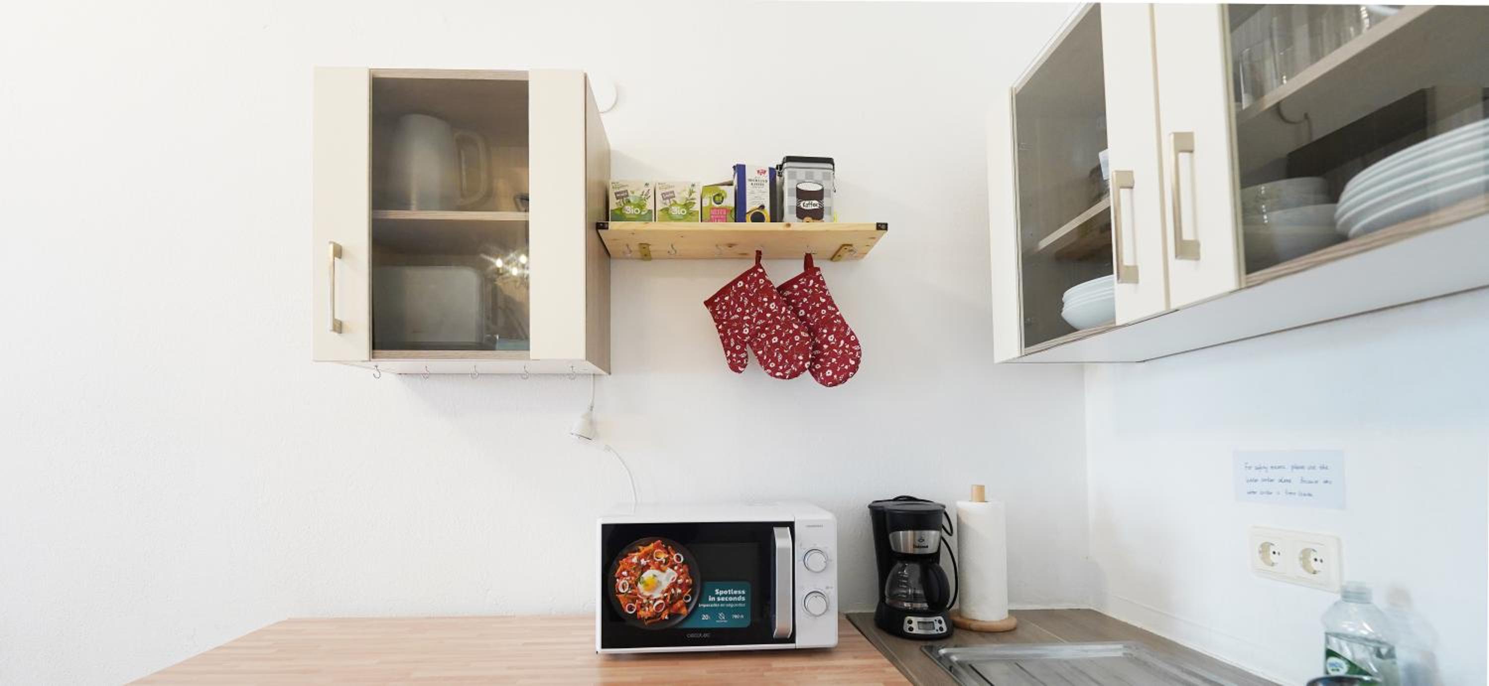 CozyNite Premium Apartment Hernals 1