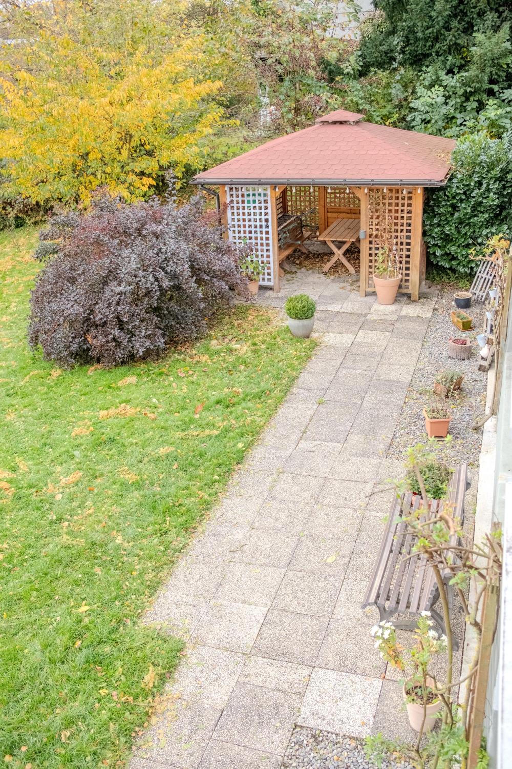 Premium Zuhause - Seeblick, Balkon, Pool & Seepromonade