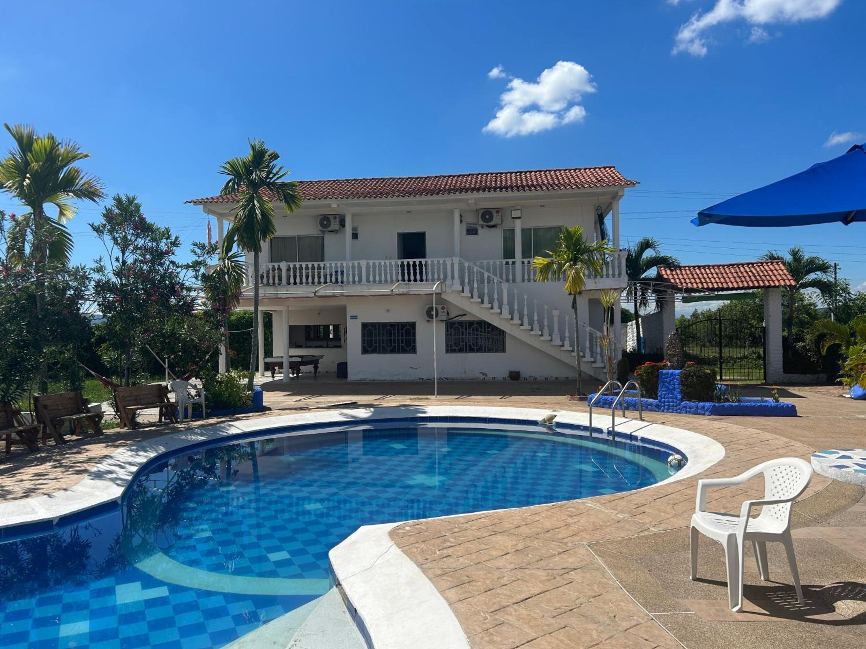 Casa Quinta tipo hotel con aire