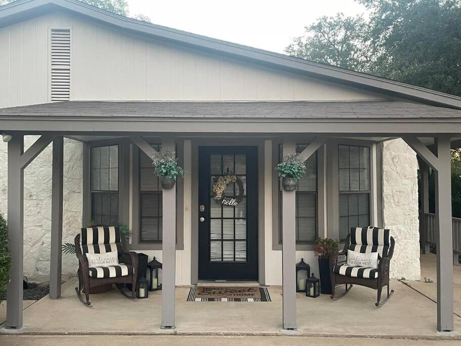 Spacious Austin Retreat for Families & Groups