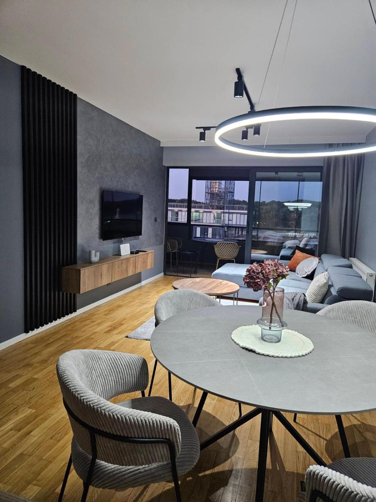 Goreta032 Luxury Apartment 2 view 5