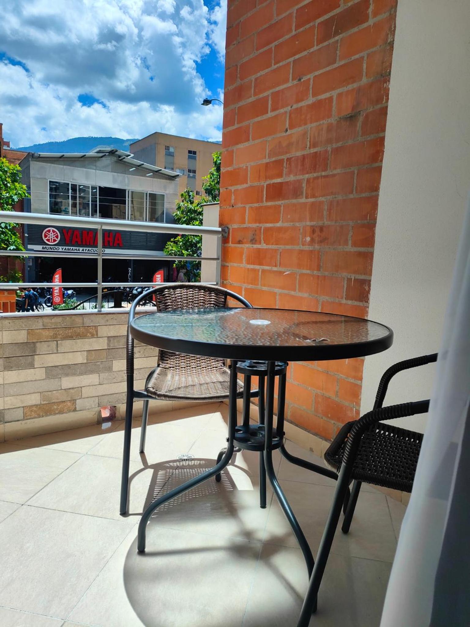 APARTAMENTO CENTRAL (PLAZA DE FLORES)