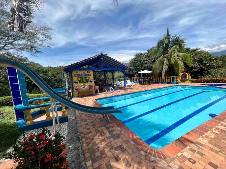 Casa de campo en La Pintada