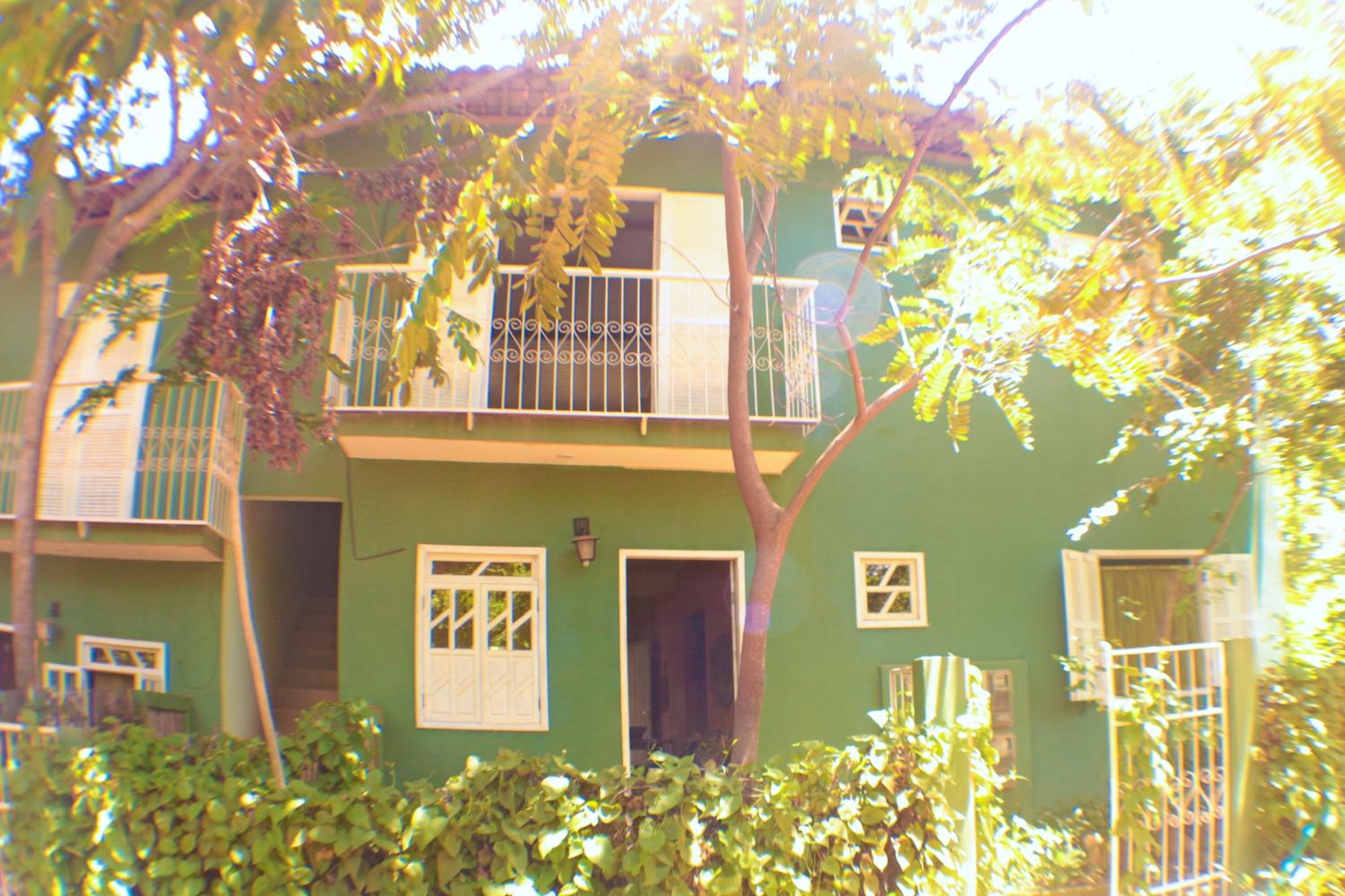 Casas Caminho Do Meio