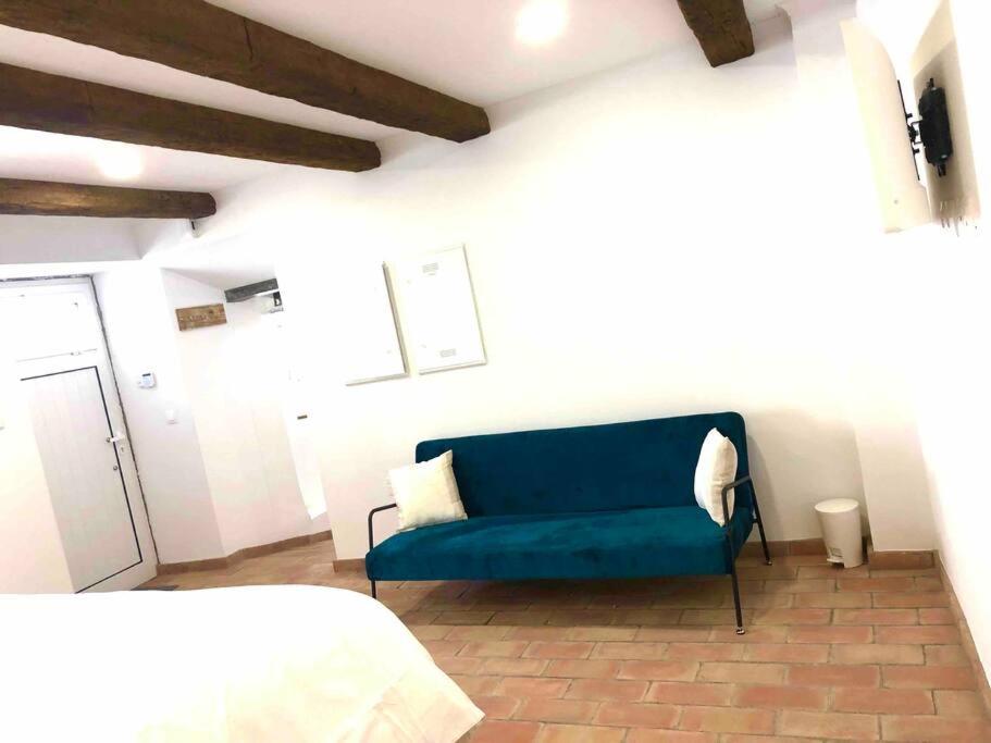 Authentic Luxury Apartment in City Center view 2