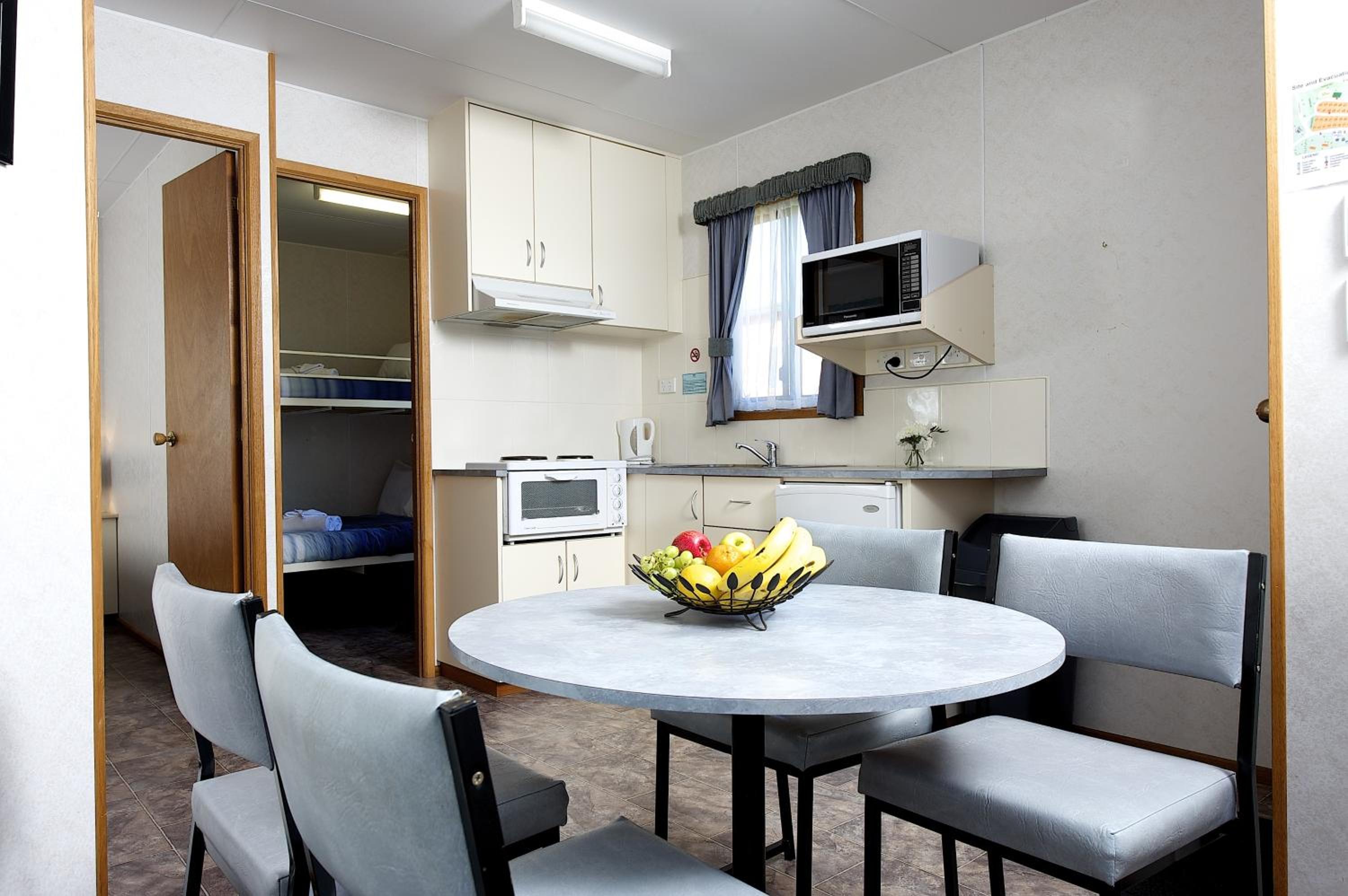 Lakes and Craters Holiday Park