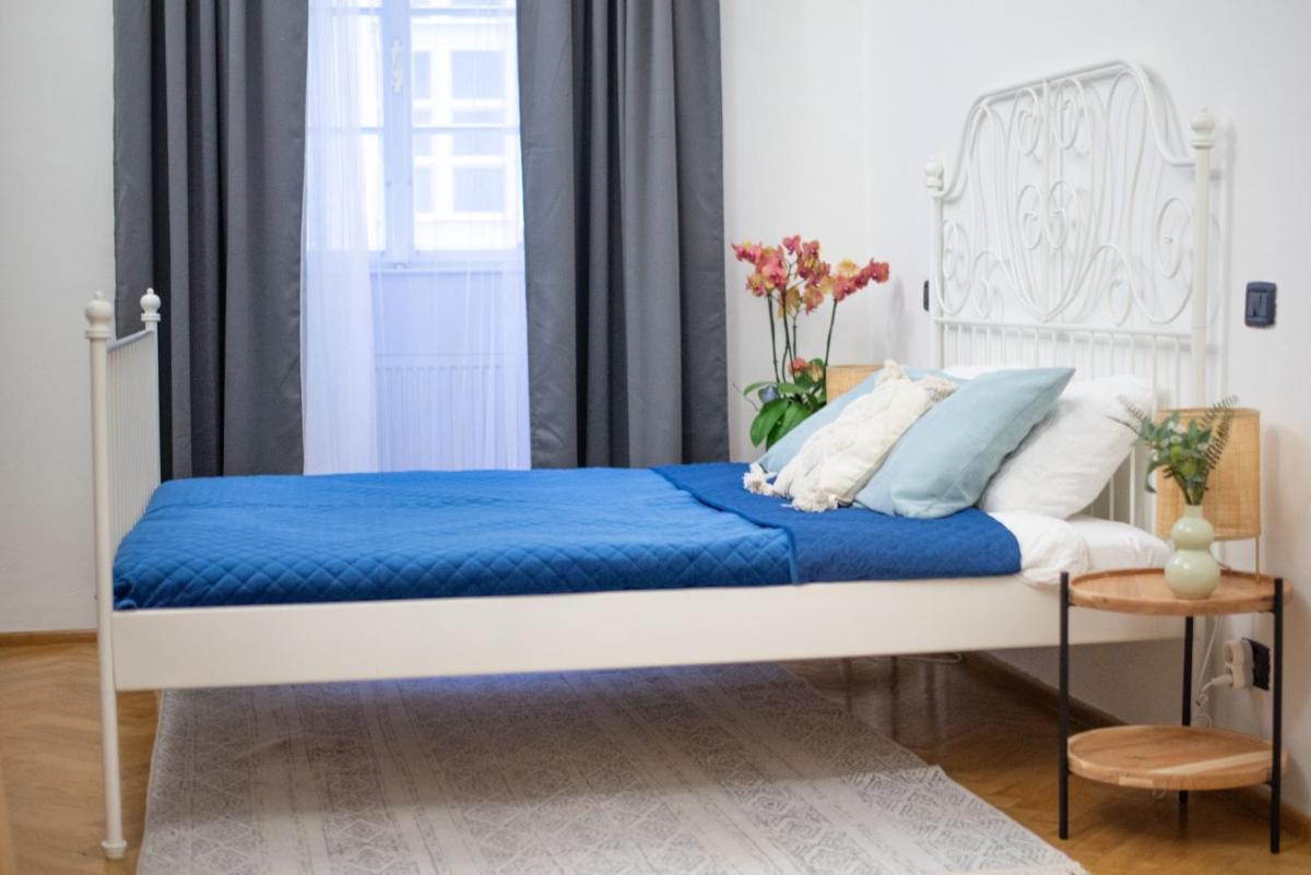 Best Price & Location - Historic Square Residency