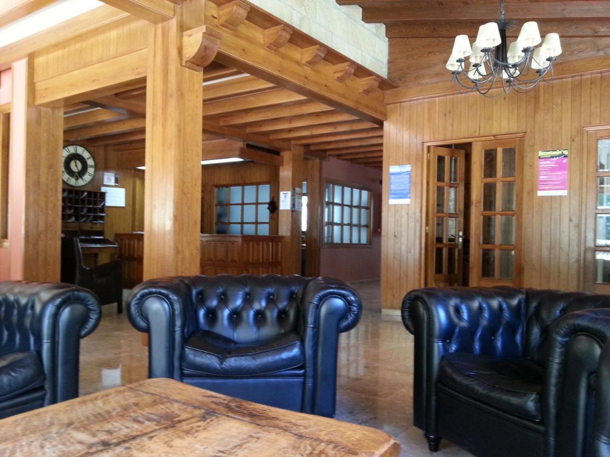 hotel reception