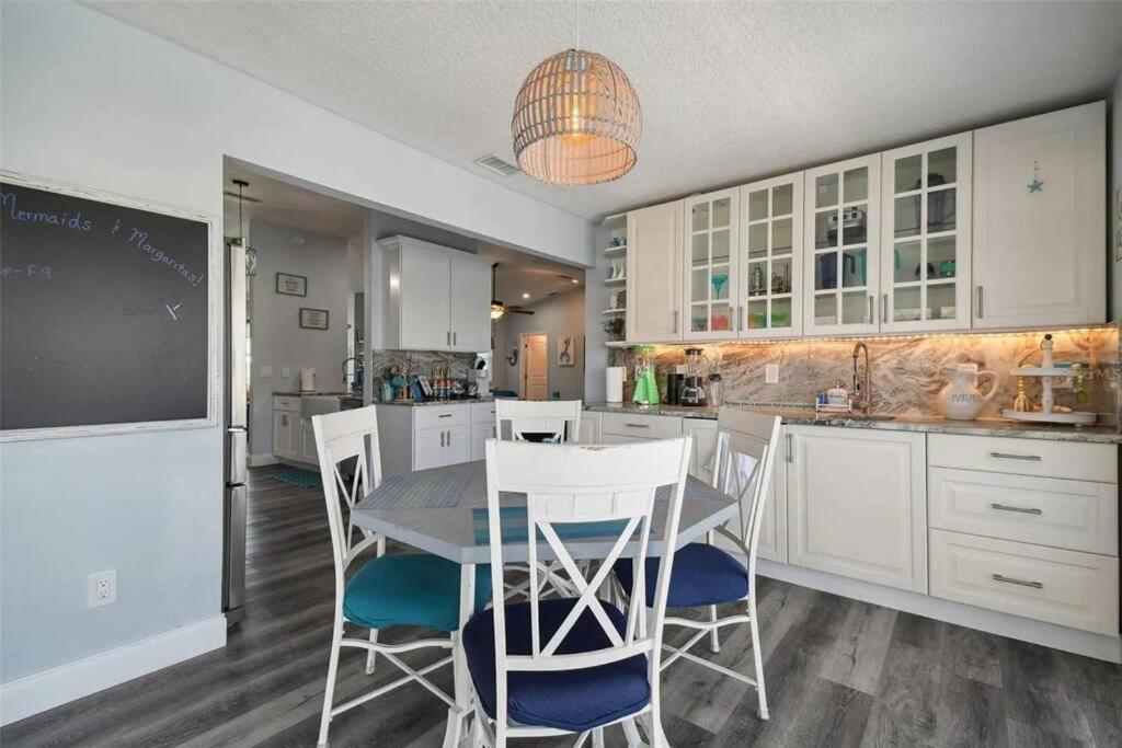 3bed3bath Waterfront Home with an Amazing View! view 2