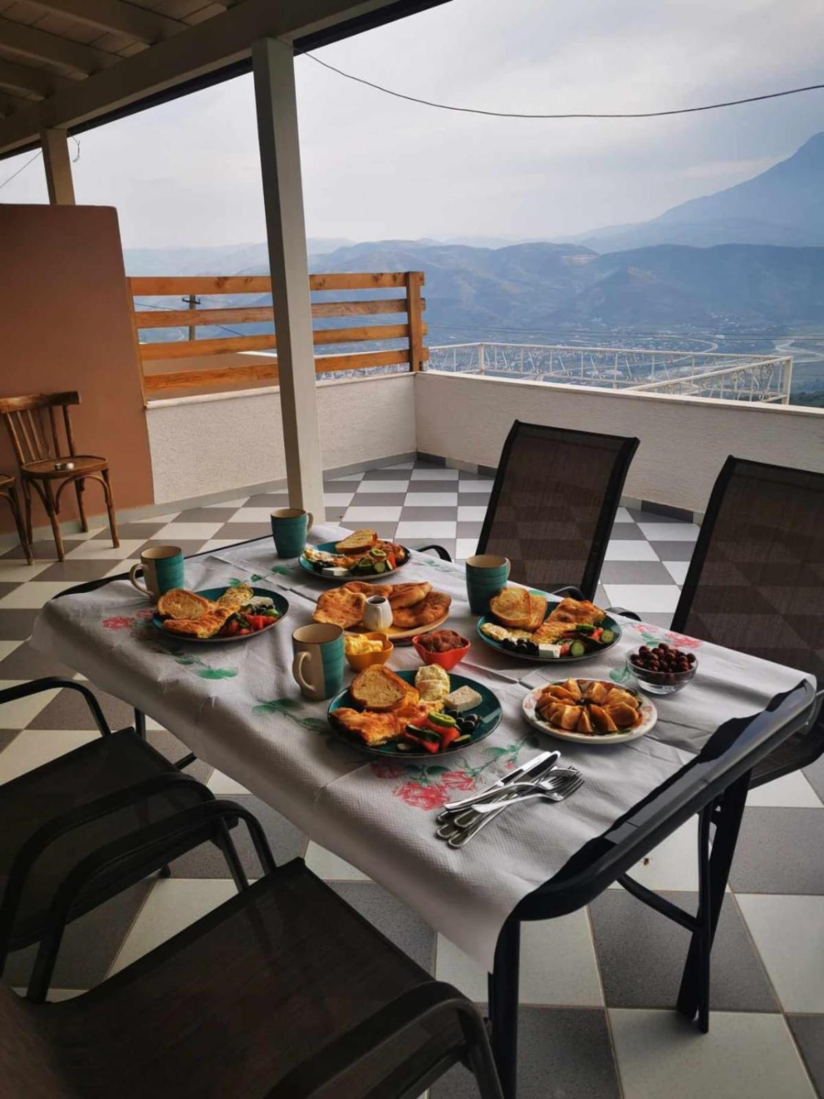 Villa Kuci, Drobonik Berat