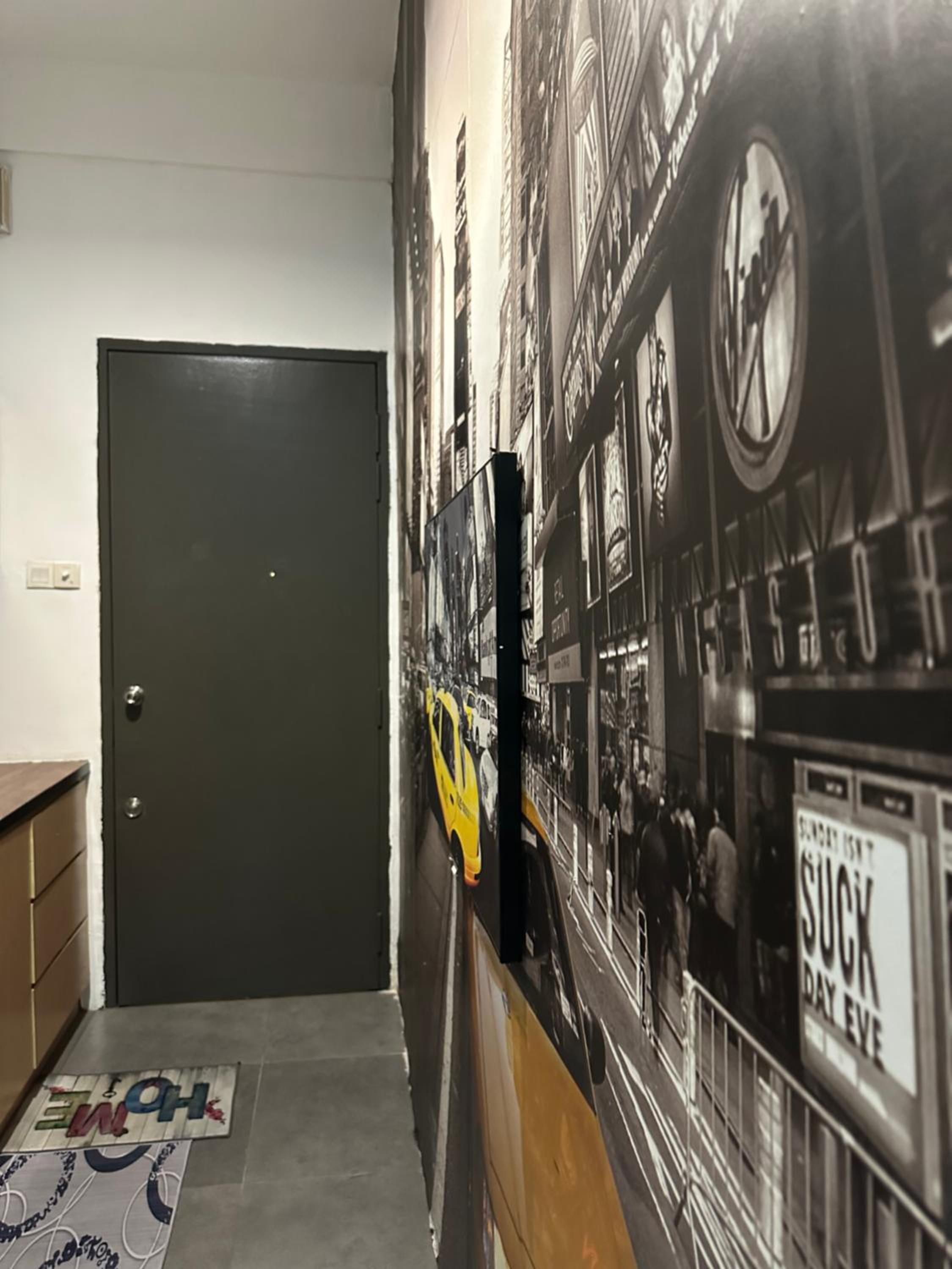 Eight Empire Studio (Netflix/Wi-fi) @ IKEA/The Curve photo 4