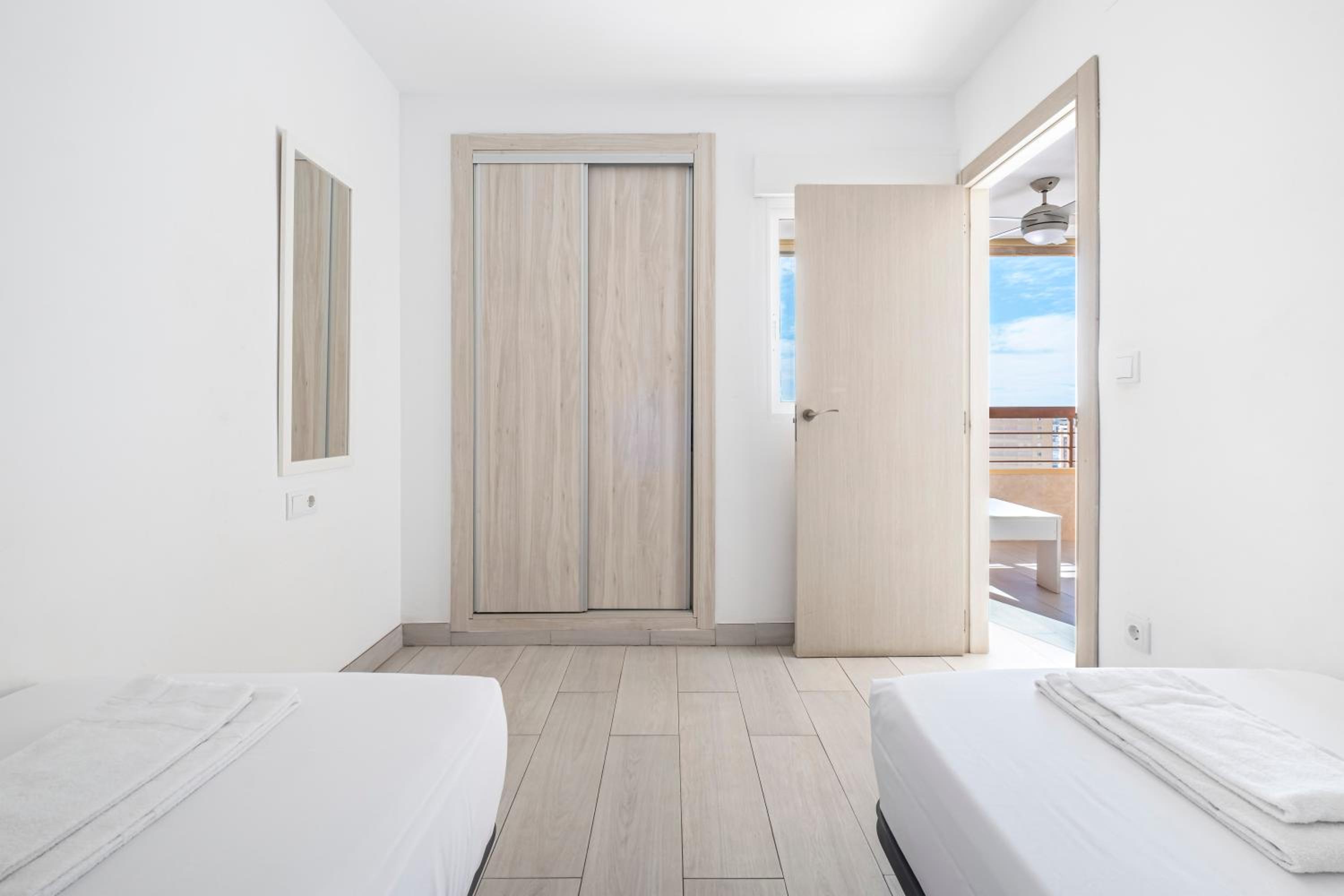 Acuarium 3-19-E Apartment Levante Beach