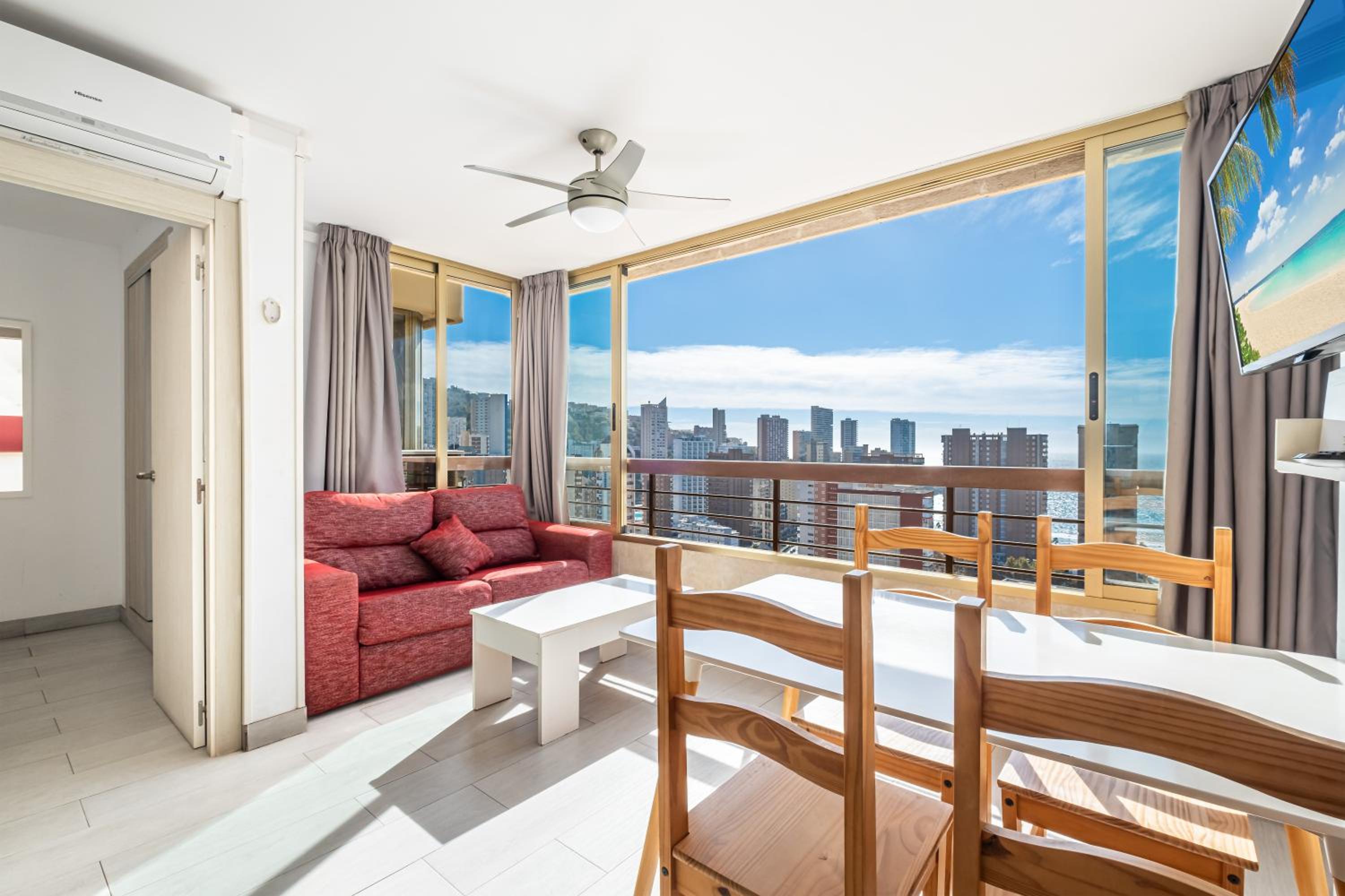 Acuarium 3-19-E Apartment Levante Beach