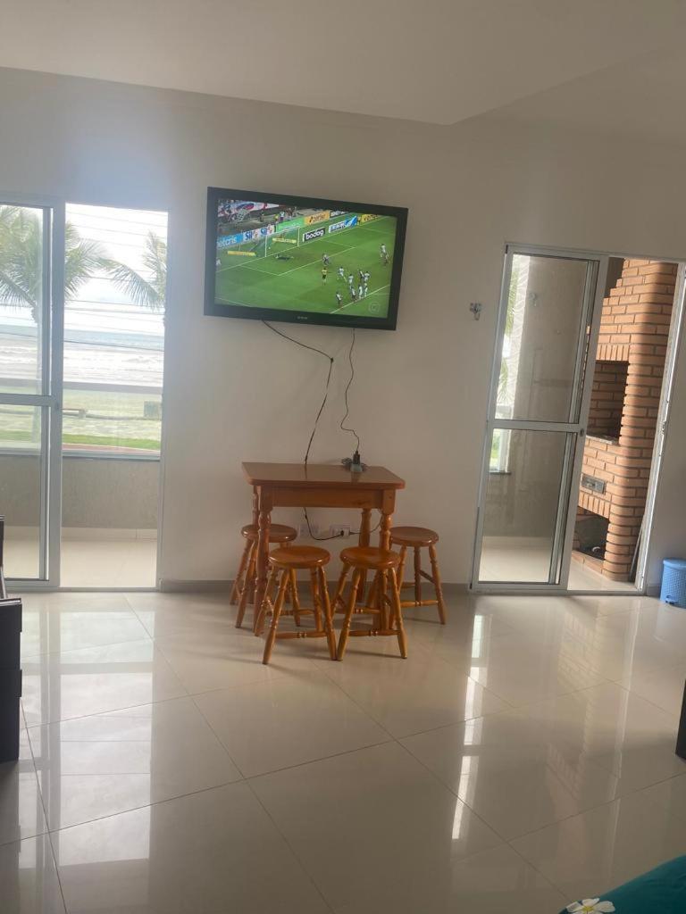 Casa Condomínio FRENTE PARA O MAR