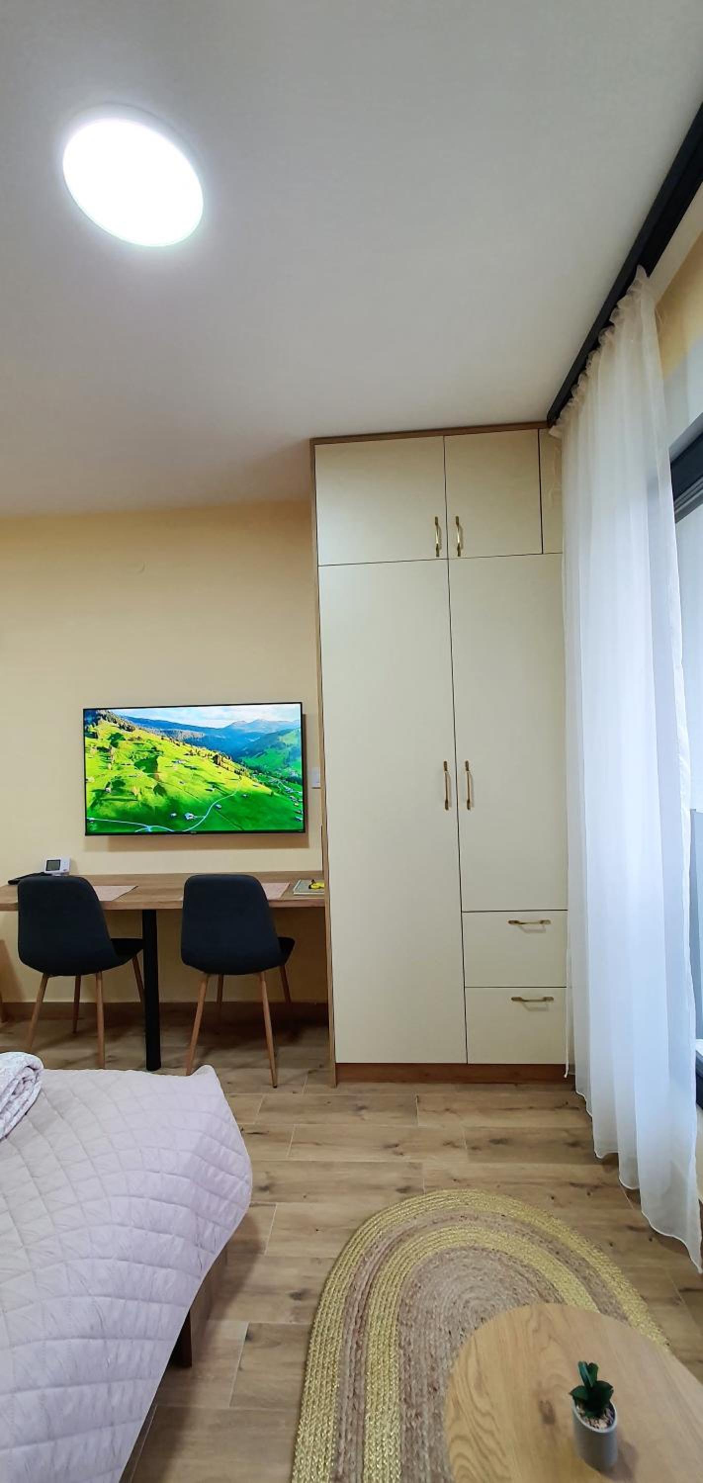 Anika apartmani Hedonica Vrdnik view 2