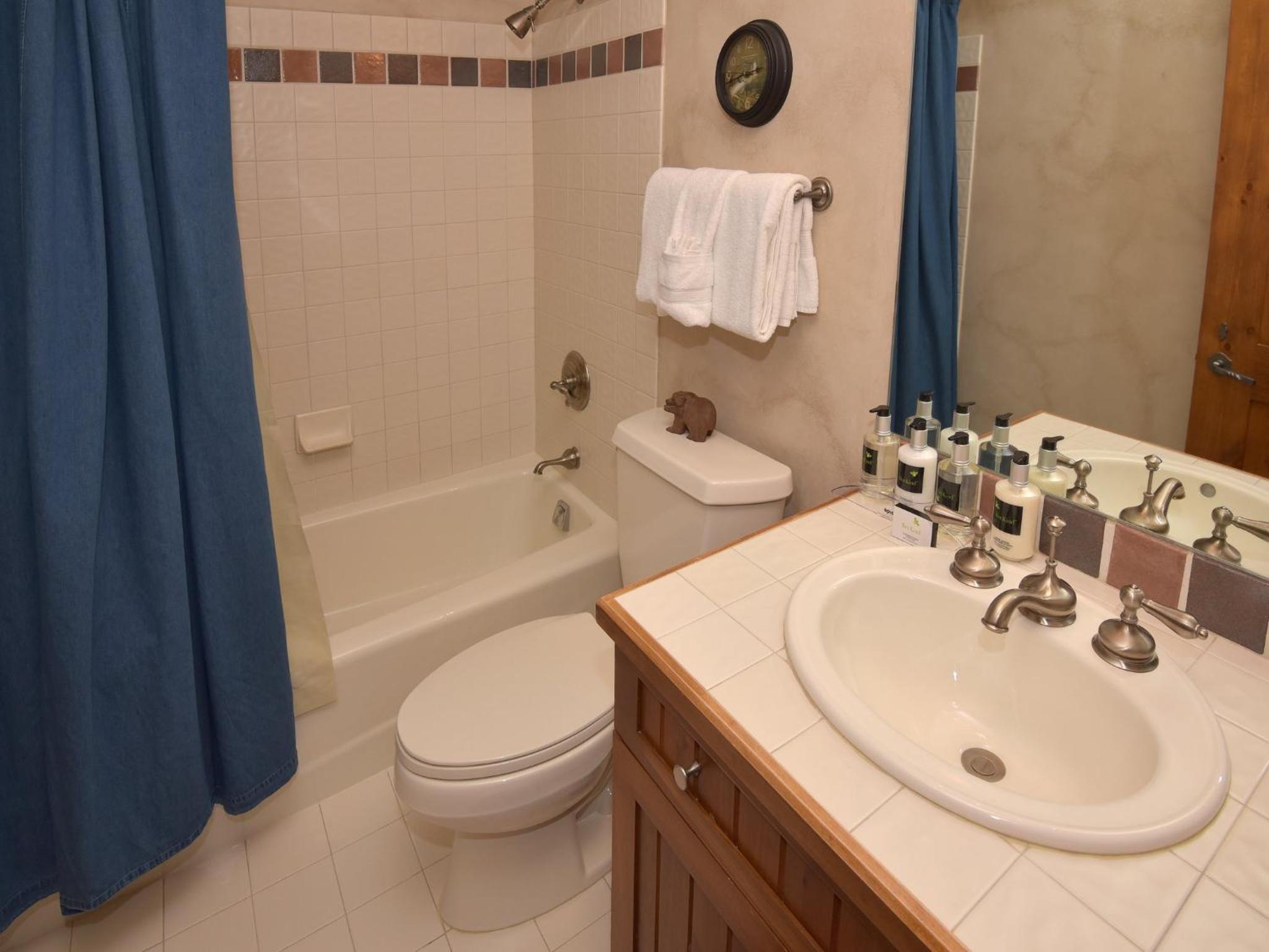 Elkhorn Lodge - Property Image 39