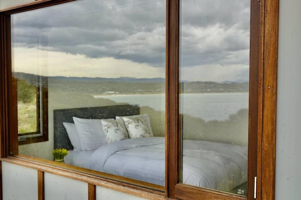 Eco Waterfront Seclusion - Carlton Bluff House