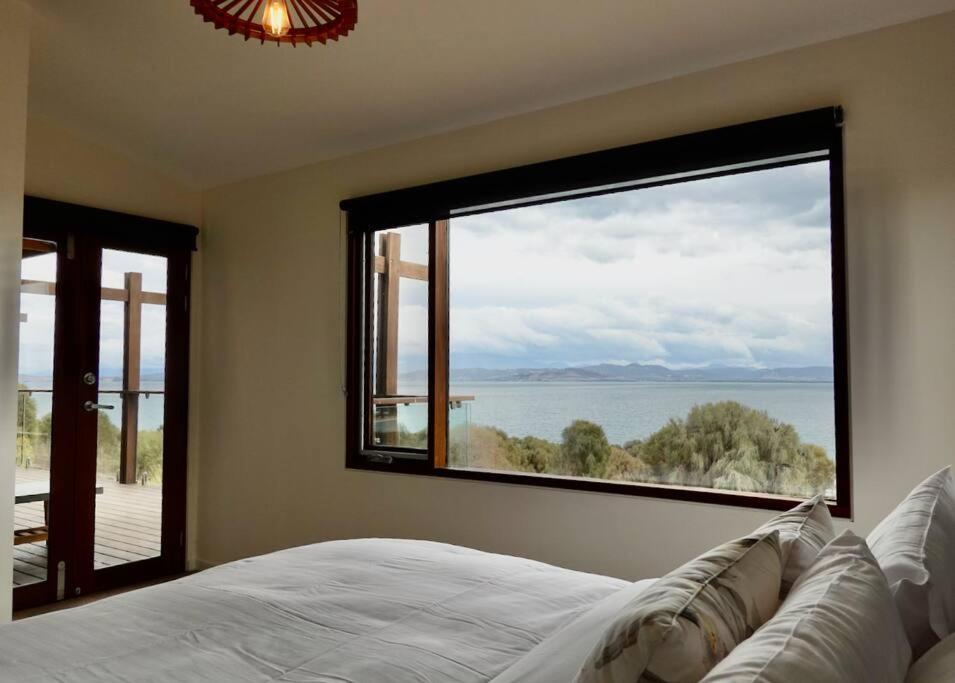 Eco Waterfront Seclusion - Carlton Bluff House