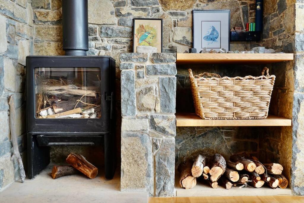 Eco Waterfront Seclusion - Carlton Bluff House