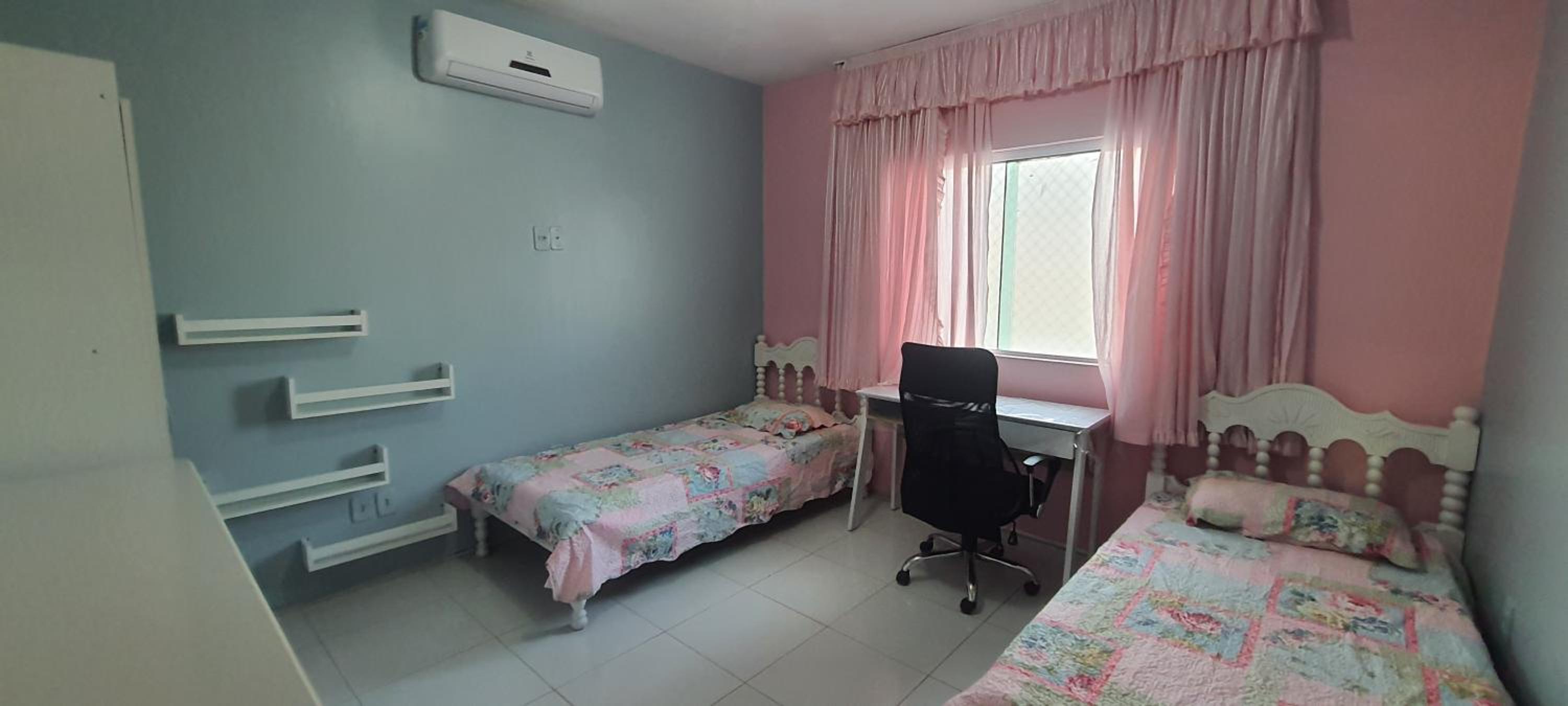 Duplex a 10min PP, com Ar, Internet, Estacionamento - Casa236