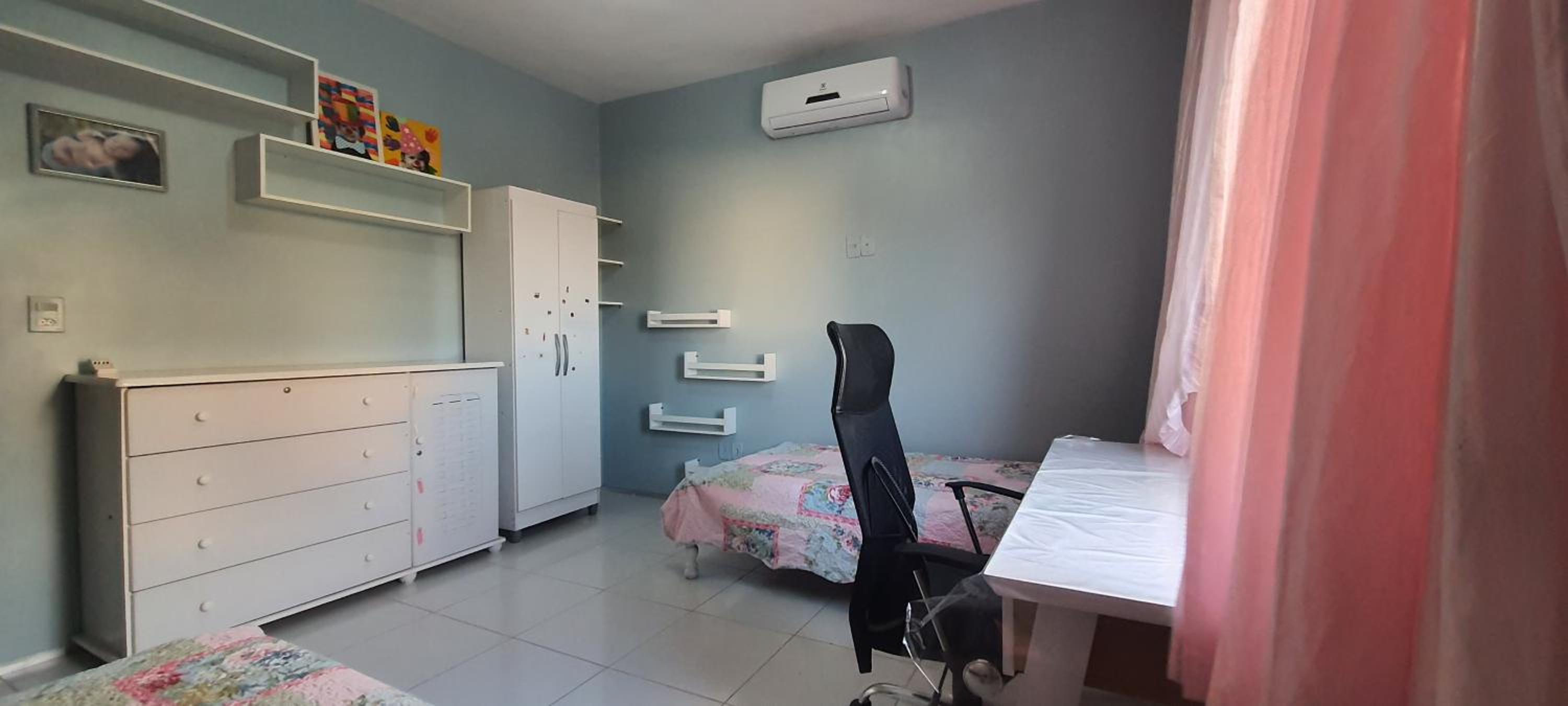 Duplex a 10min PP, com Ar, Internet, Estacionamento - Casa236