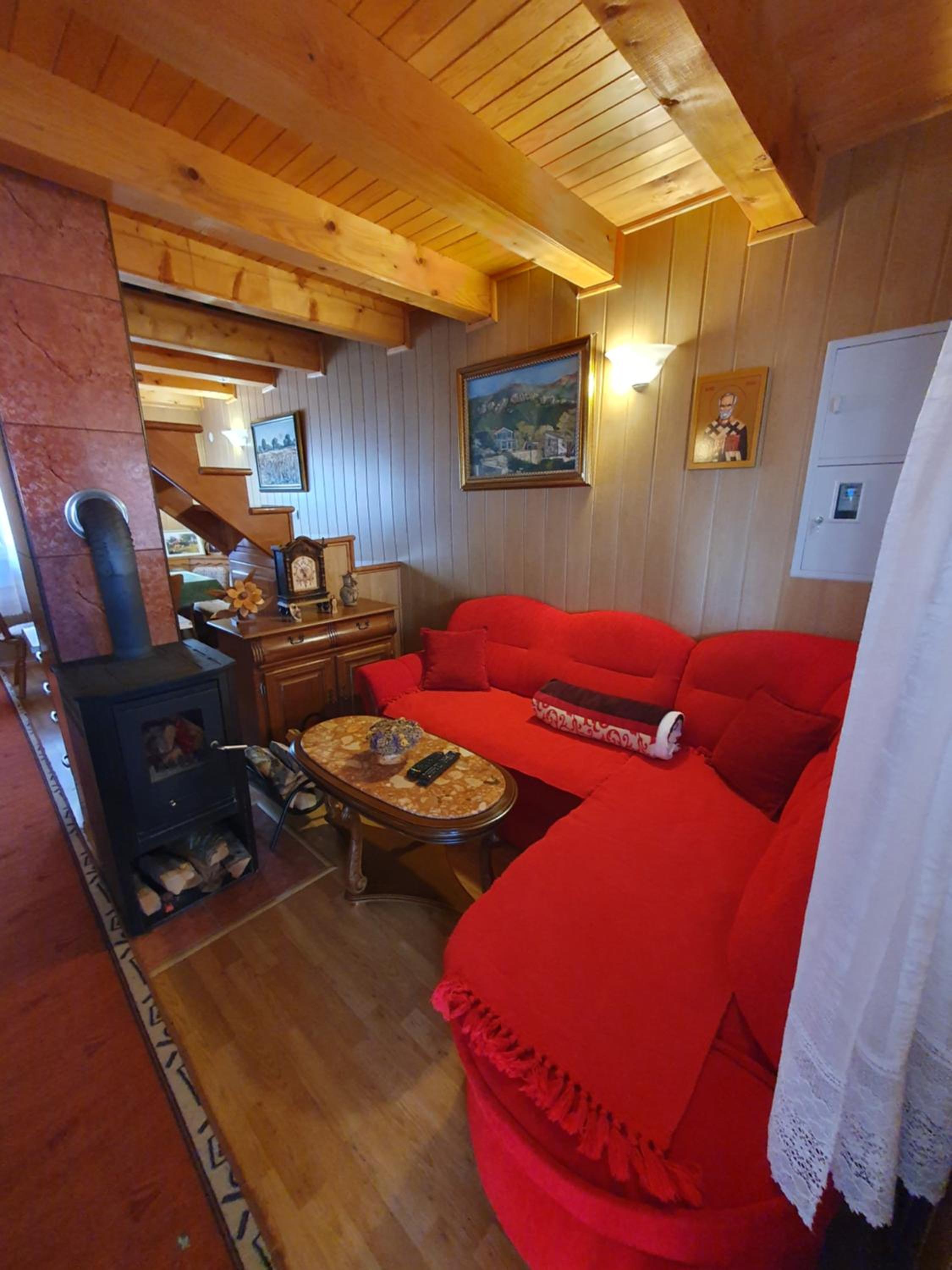 Chalet LENA & One Bedroom Apartment Lena