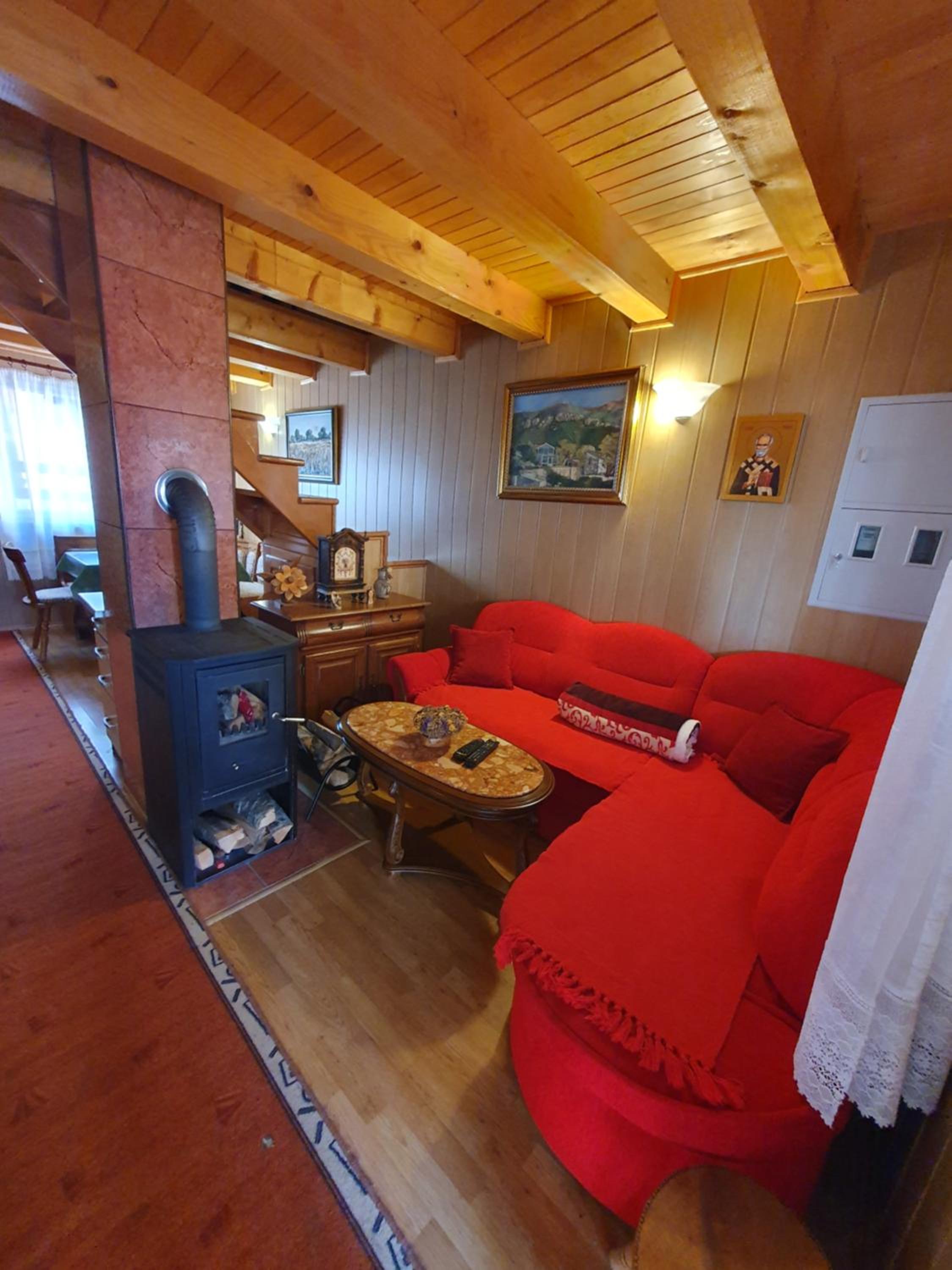 Chalet LENA & One Bedroom Apartment Lena
