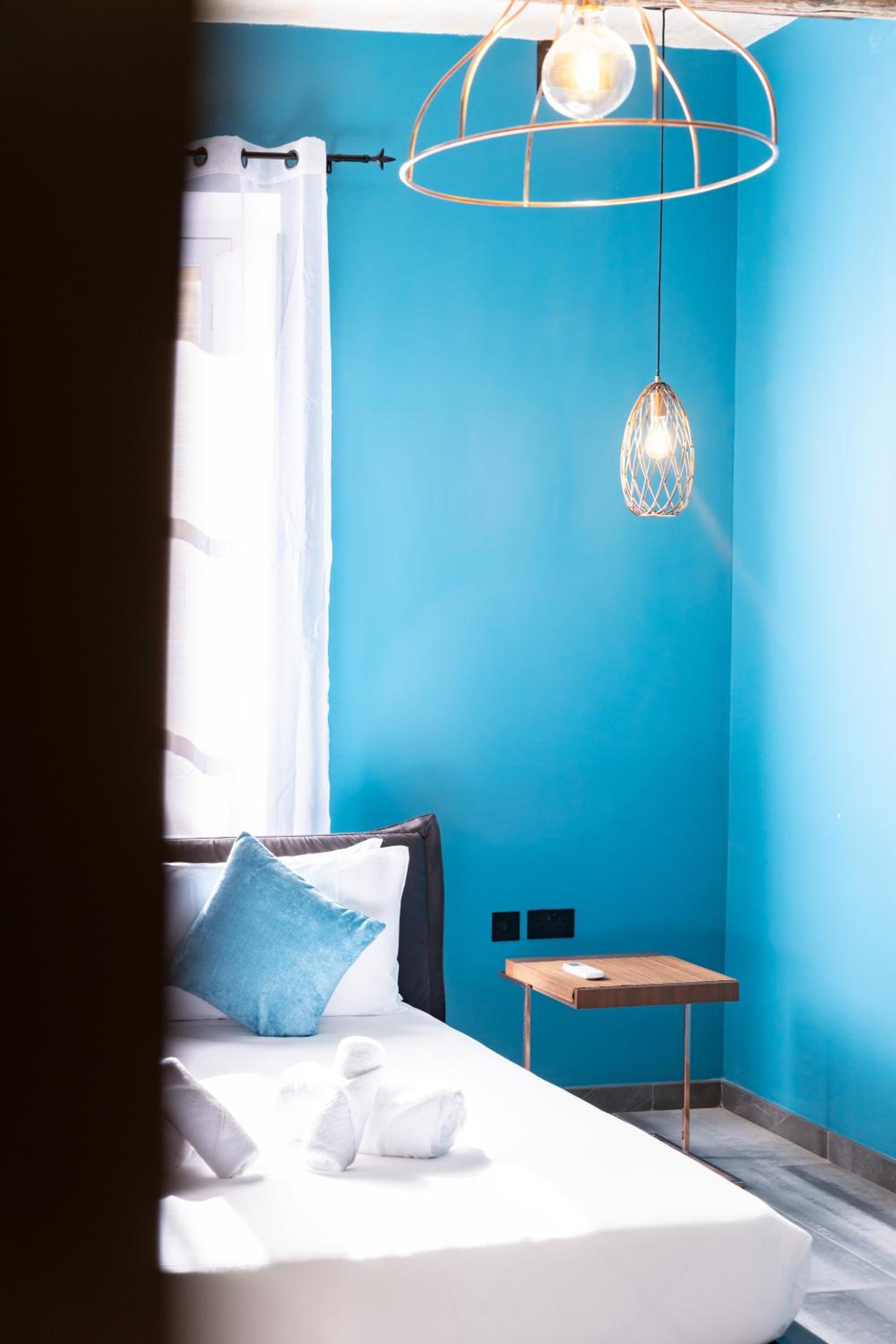 Valletta Stylish 2BR Flat by Arco Collection view 5