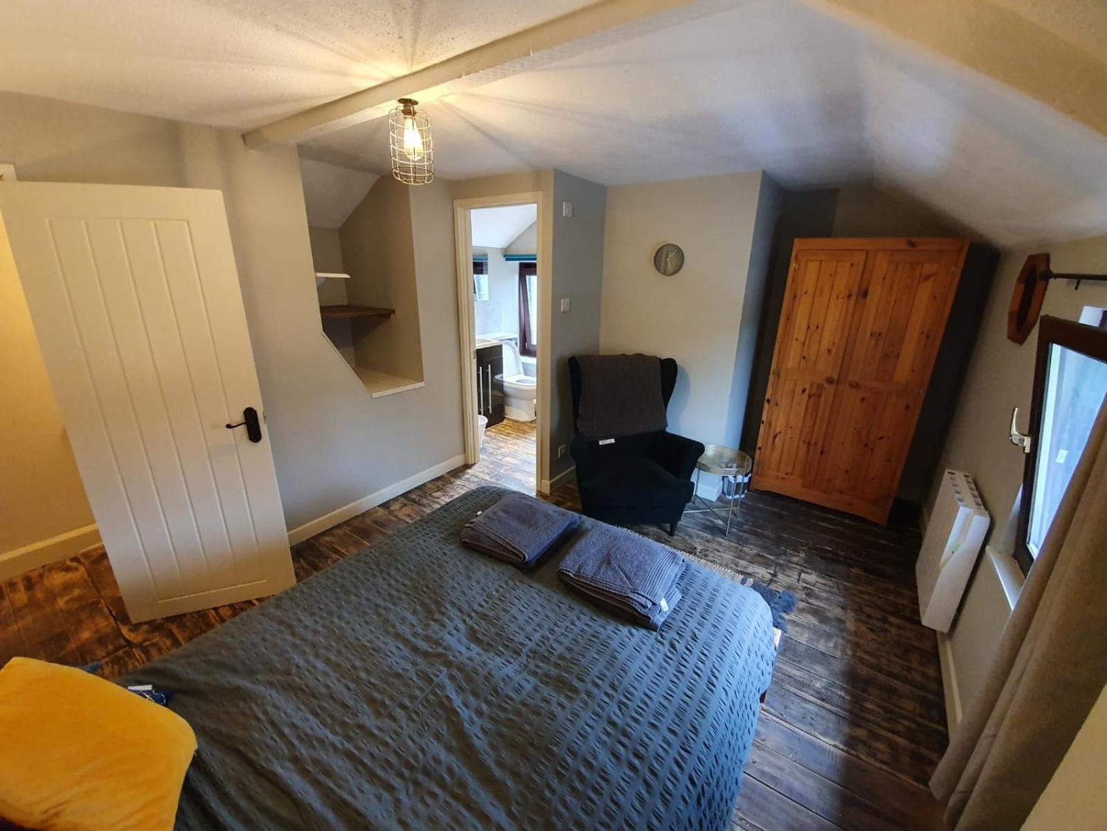 Rural Cottage on the Offas Dyke Walking Trail