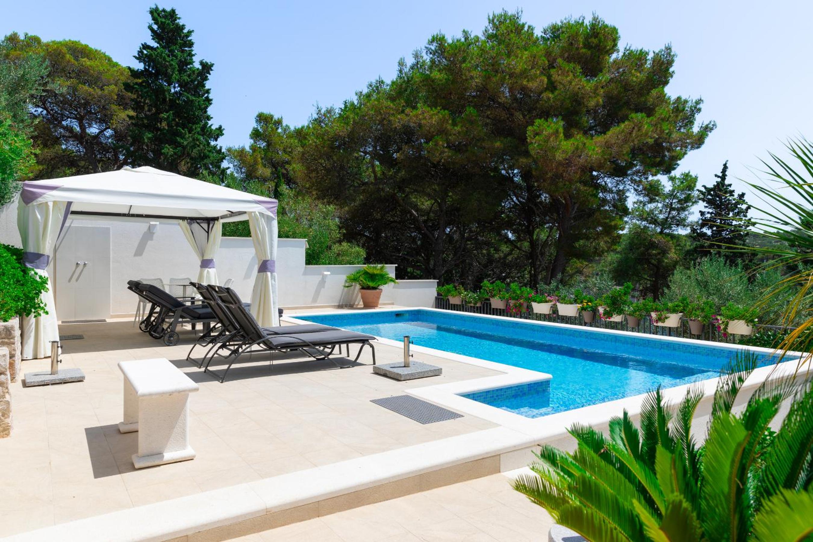 APARTMANI MARIS