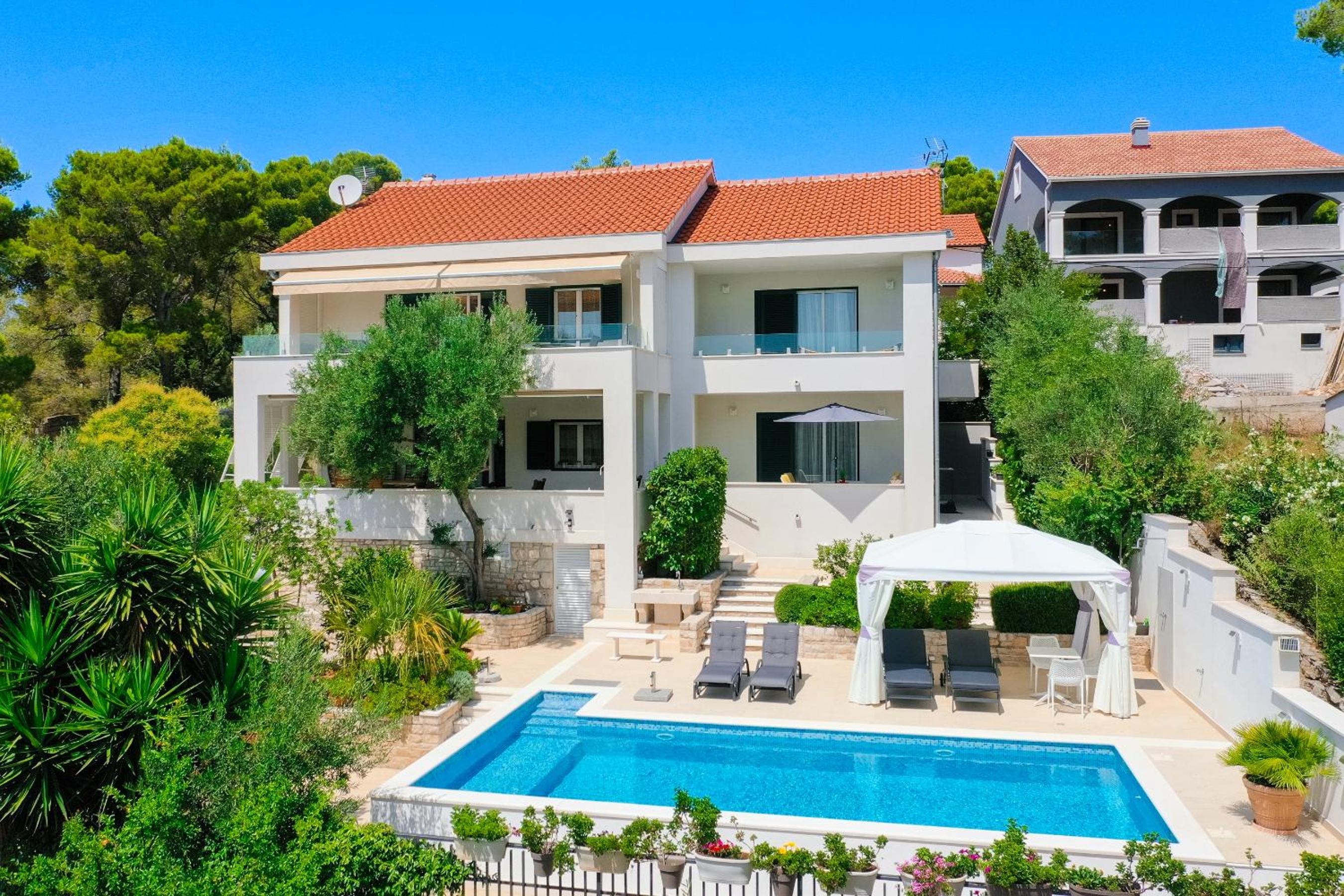 APARTMANI MARIS