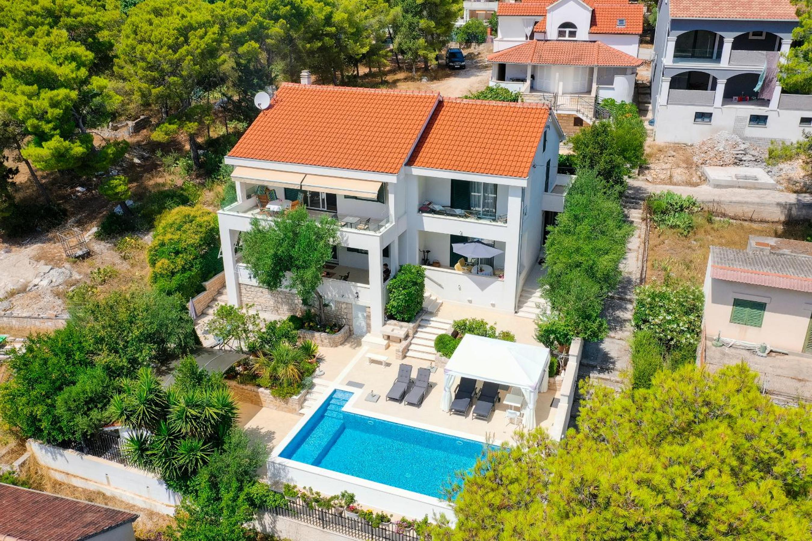 APARTMANI MARIS