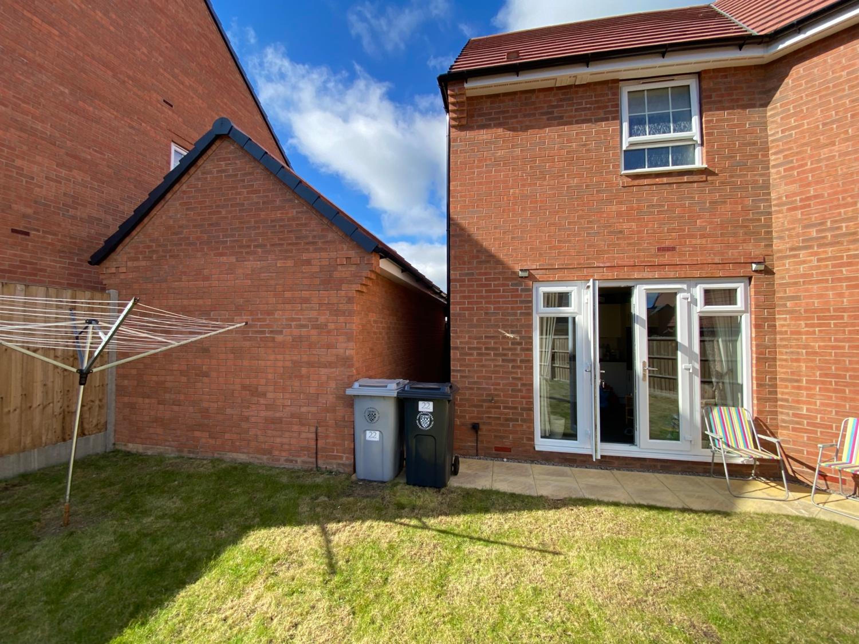 Comfortable 5-Guests Abode - In Quiet Village