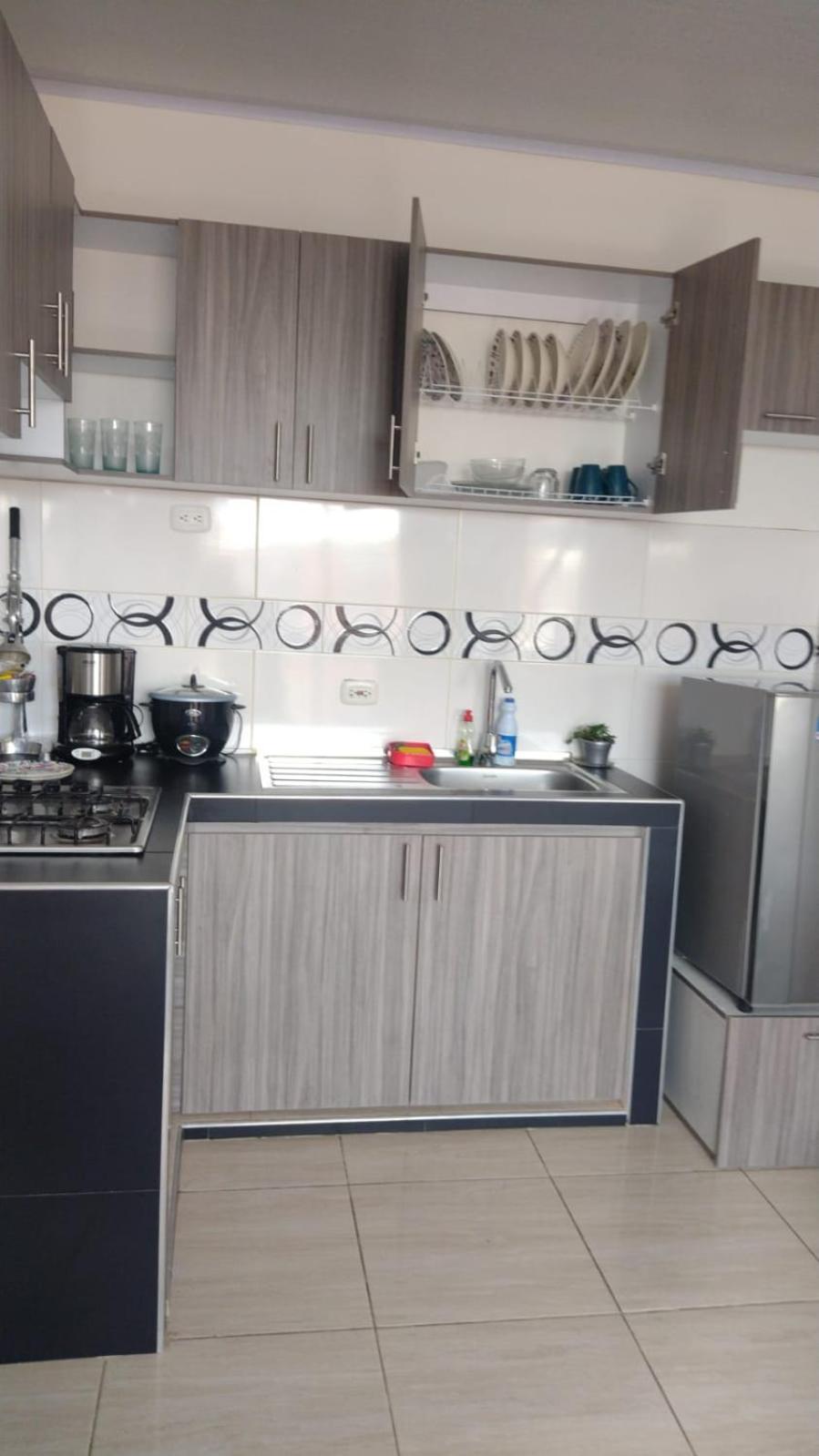 Apartamento vacacional con piscina y parqueadero