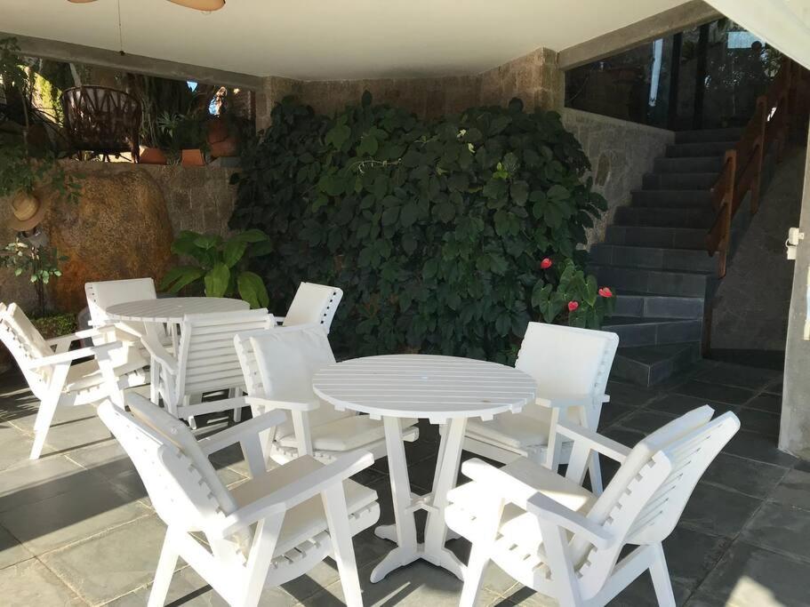 Casa com vista na praia das Toninhas Ubatuba