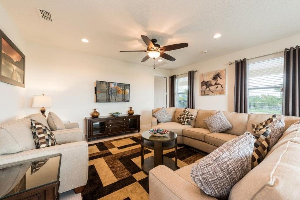 8 Bedroom Encore Home With Private Pool