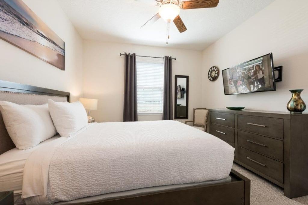 8 Bedroom Encore Home With Private Pool