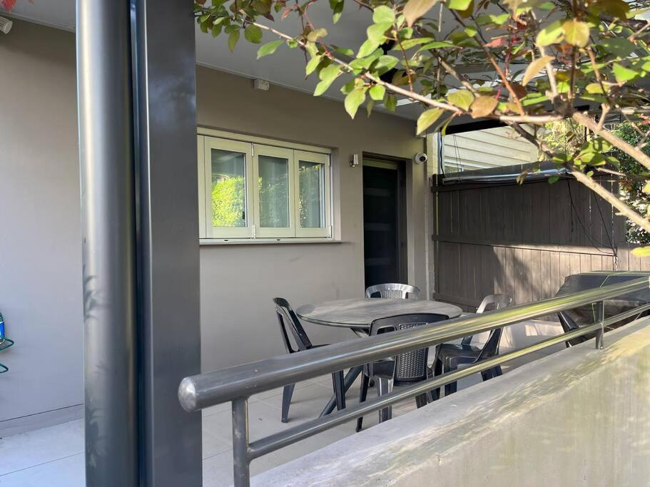 WHLN1-North Sydney, Best-Kept Secret - Stylish Retreat