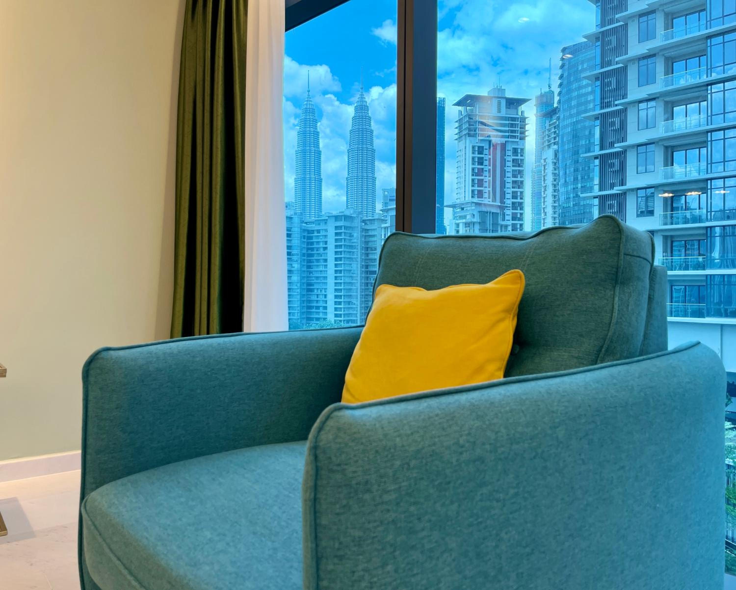 Eaton residences KLCC m@h